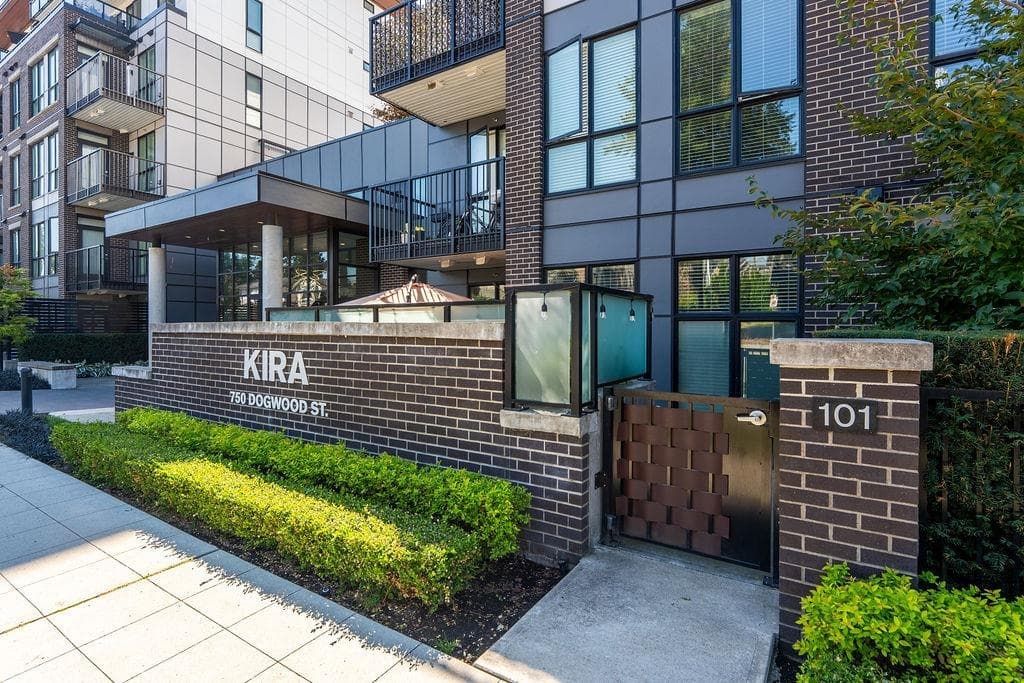 101 - 750 Dogwood Street, Coquitlam, V3J 4B7 — photo 1