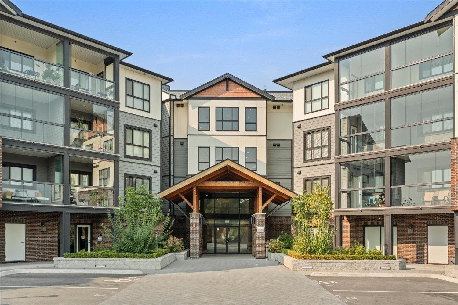 125 - 8497 Young Road, Chilliwack, V2P 4P2 — photo 2