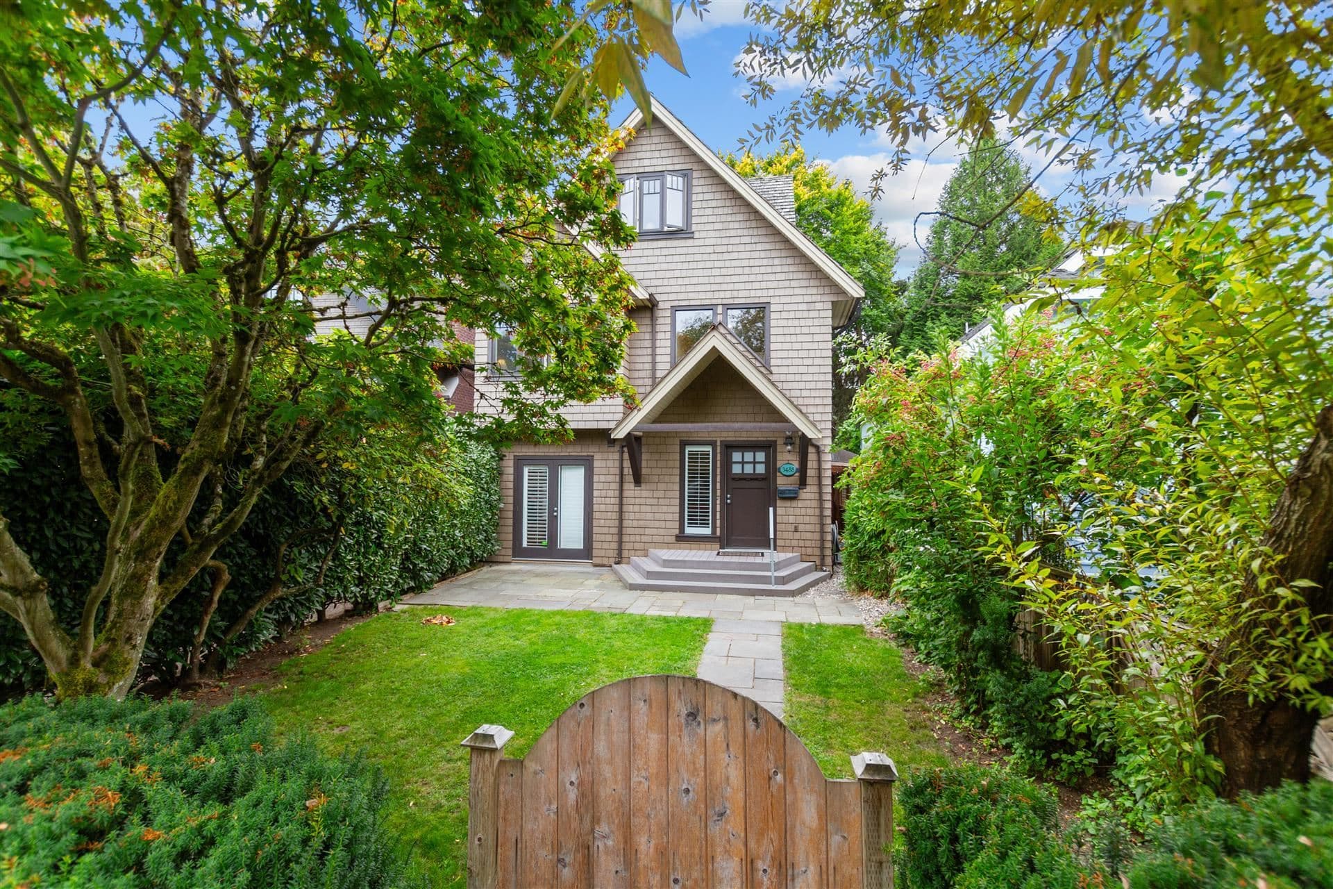 3488 W 3rd Avenue, Vancouver, V6R 1L5 — photo 2