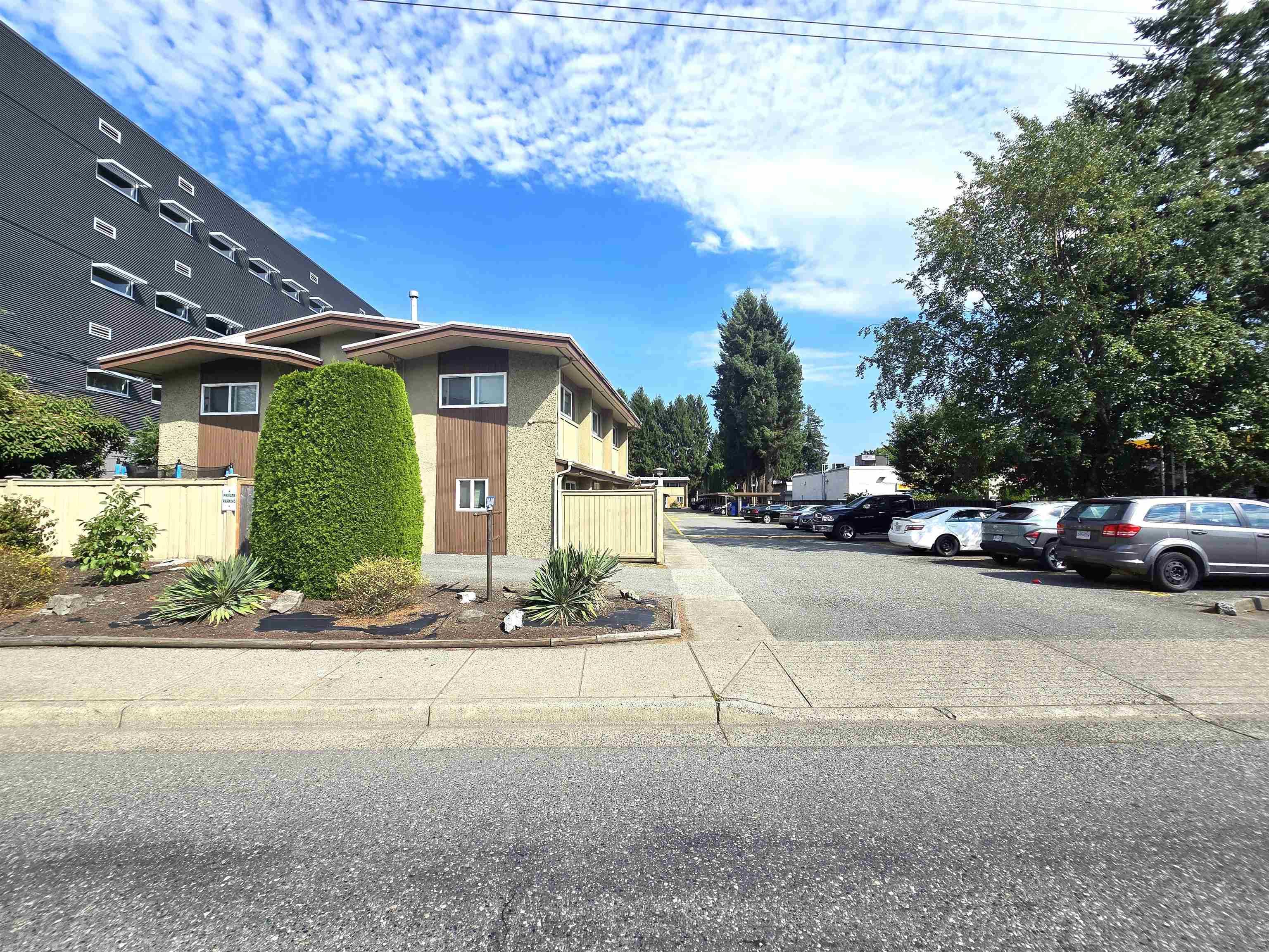 11 - 2048 Mccallum Road, Abbotsford, V2S 3N4 — photo 1