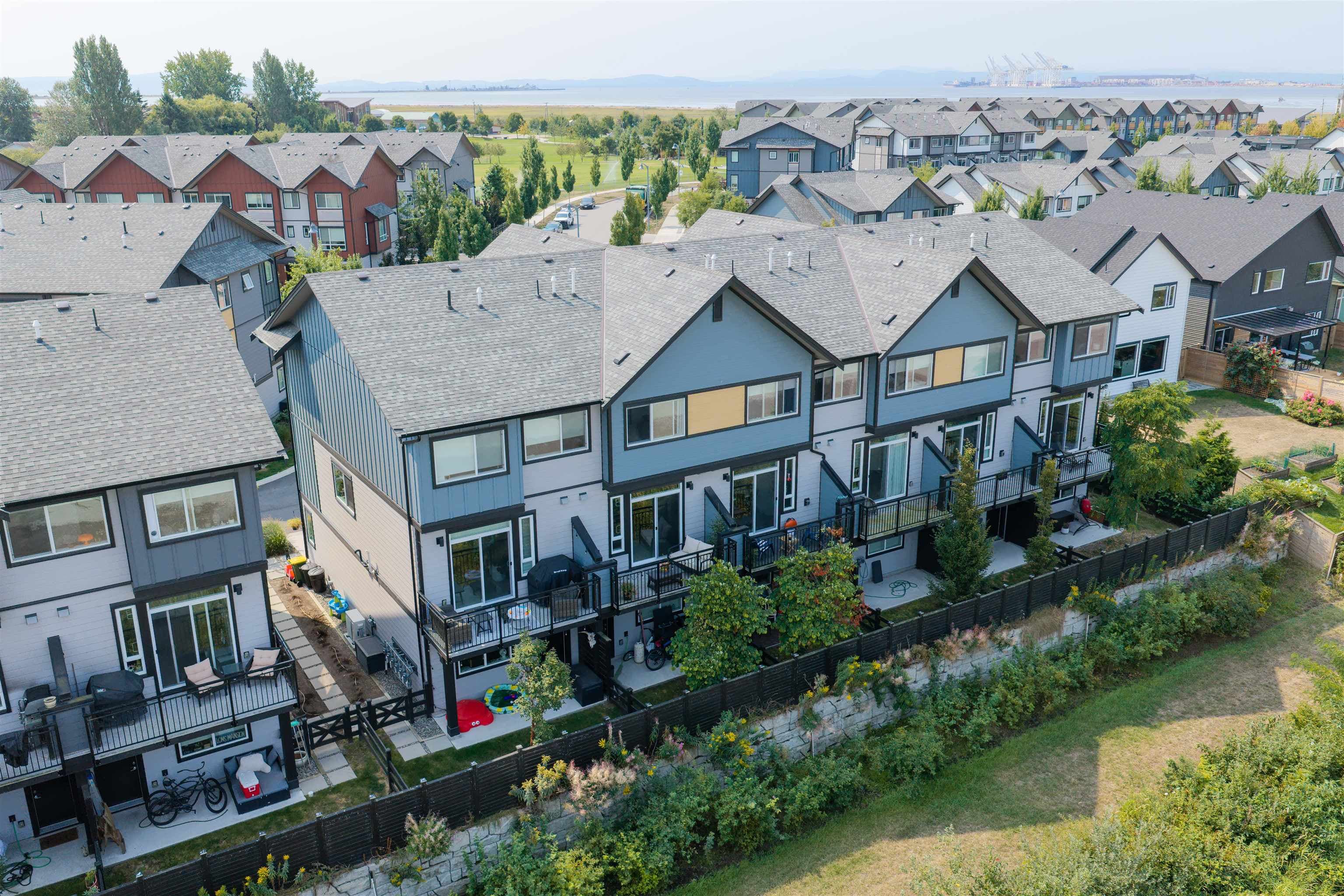 32 - 4375 Cormorant Way, Delta