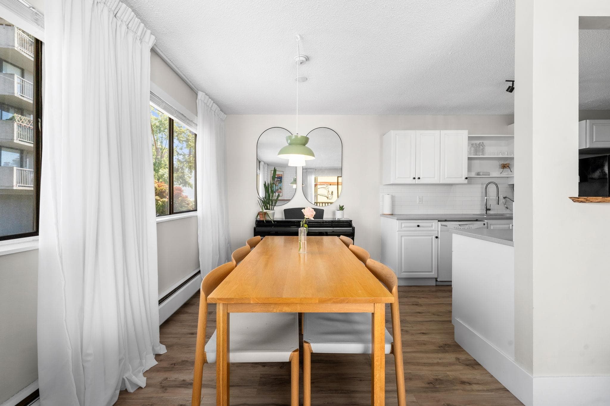 202 - 1610 Chesterfield Avenue, North Vancouver, V7M 2N7 — photo 3