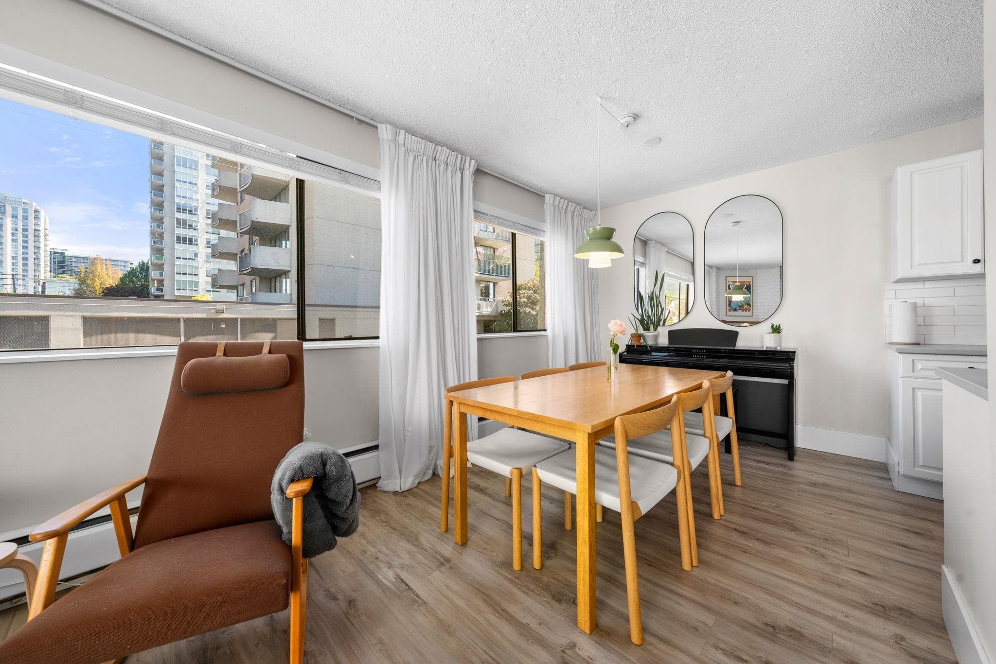 202 - 1610 Chesterfield Avenue, North Vancouver, V7M 2N7 — photo 4