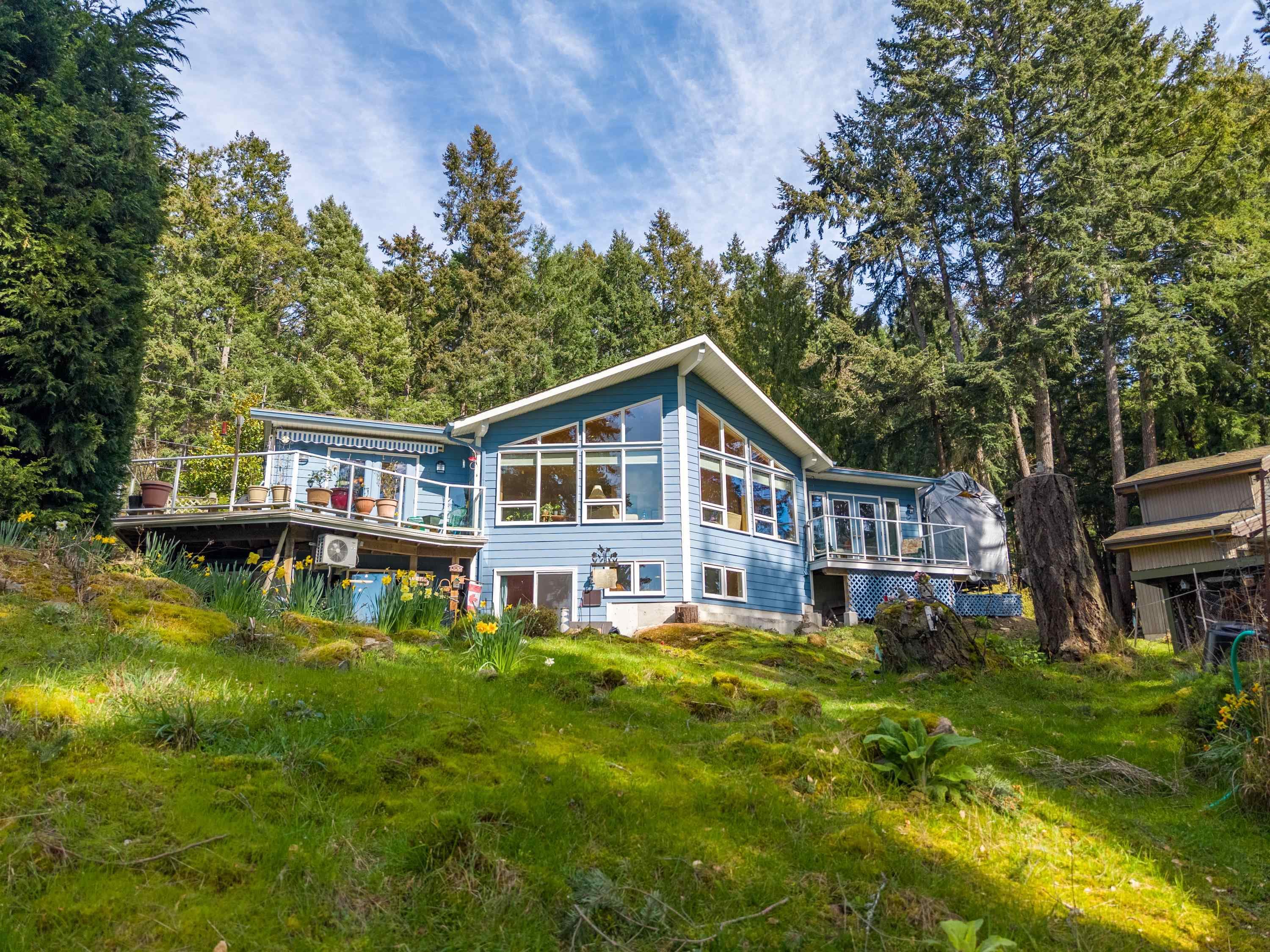 2635 Shoal Road, Pender Island, V0N 2M2 — photo 2