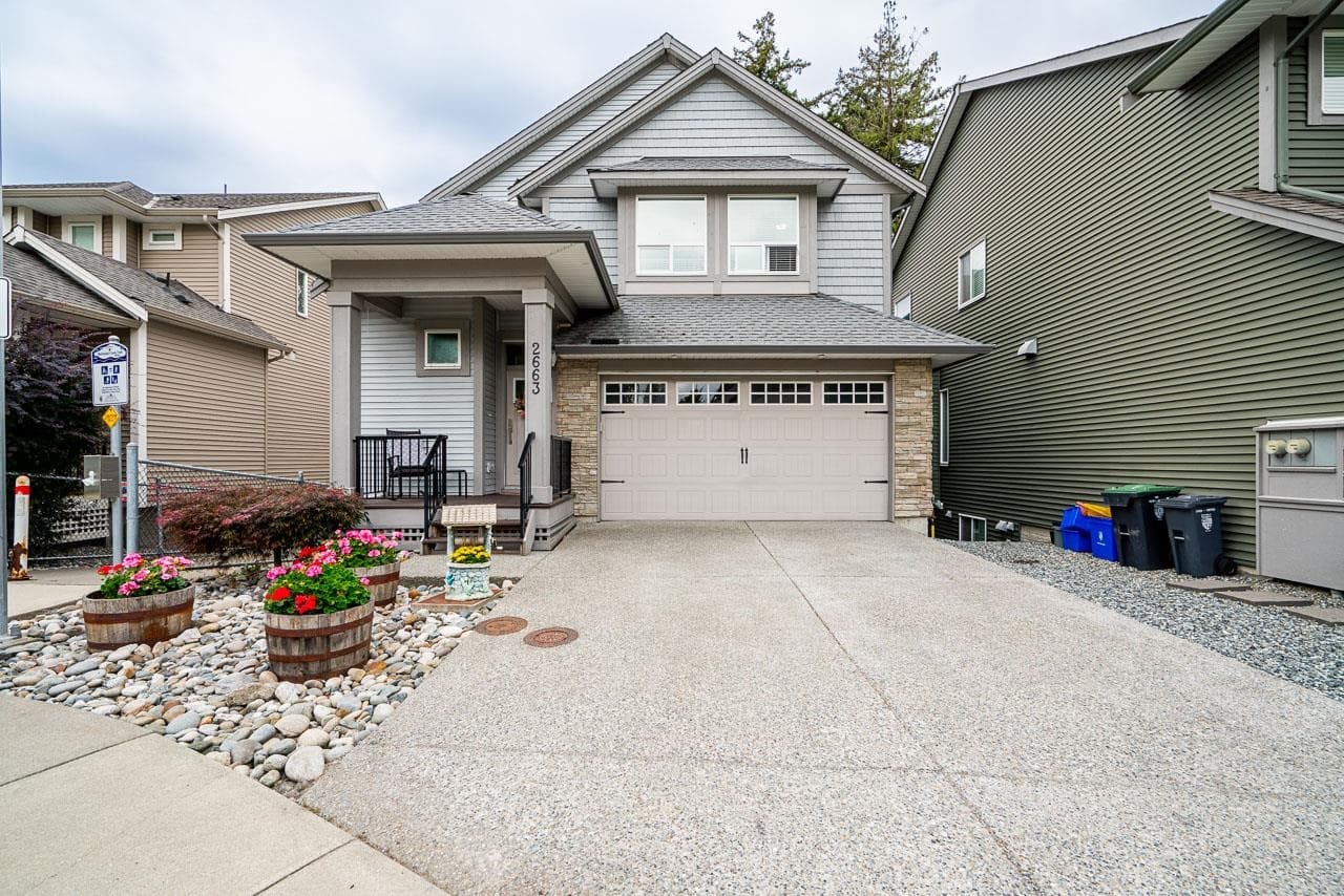2663 275a Street, Langley, V4W 0C4 — photo 2