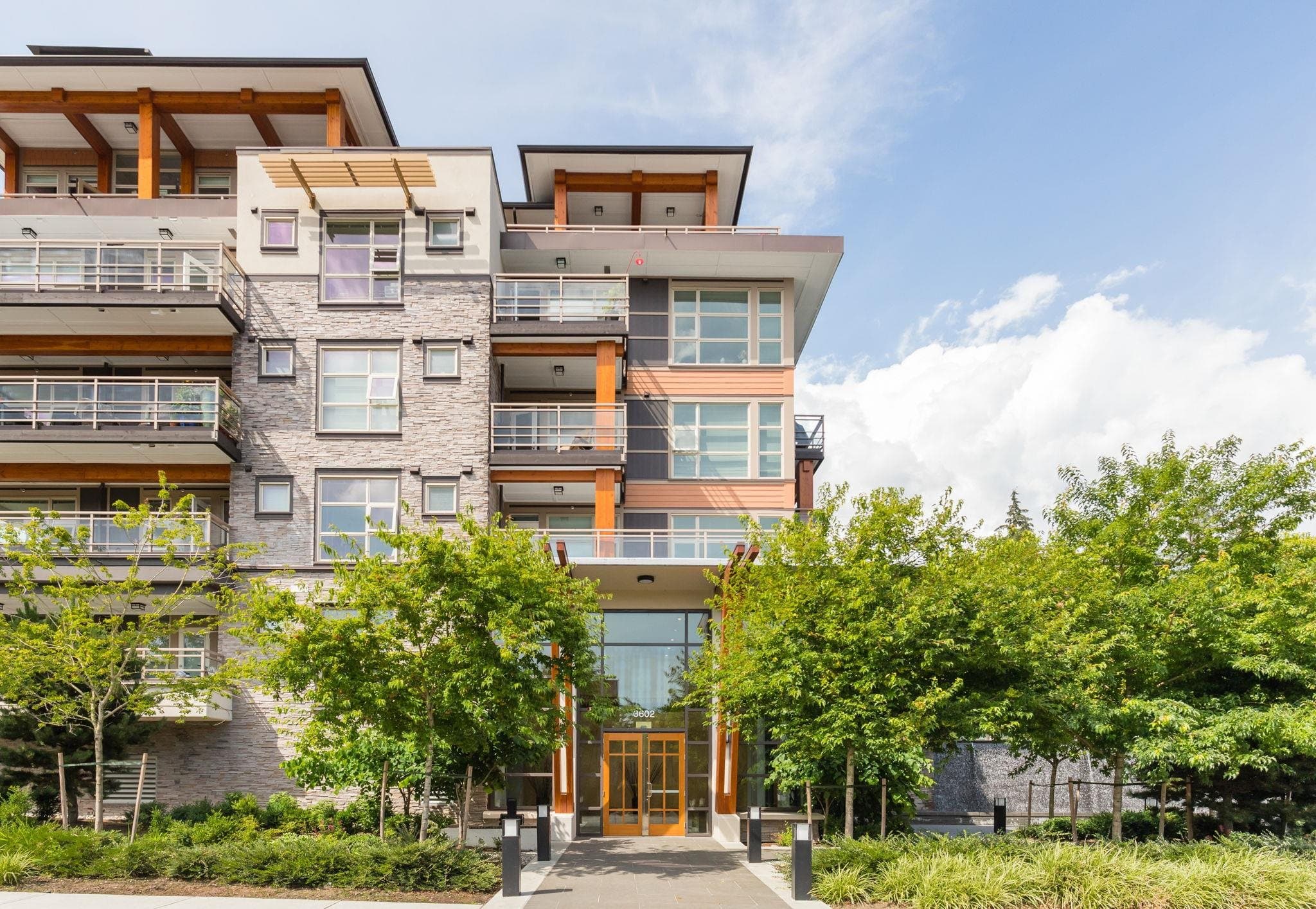 507 - 3602 Aldercrest Drive, North Vancouver, V7G 0A2 — photo 2