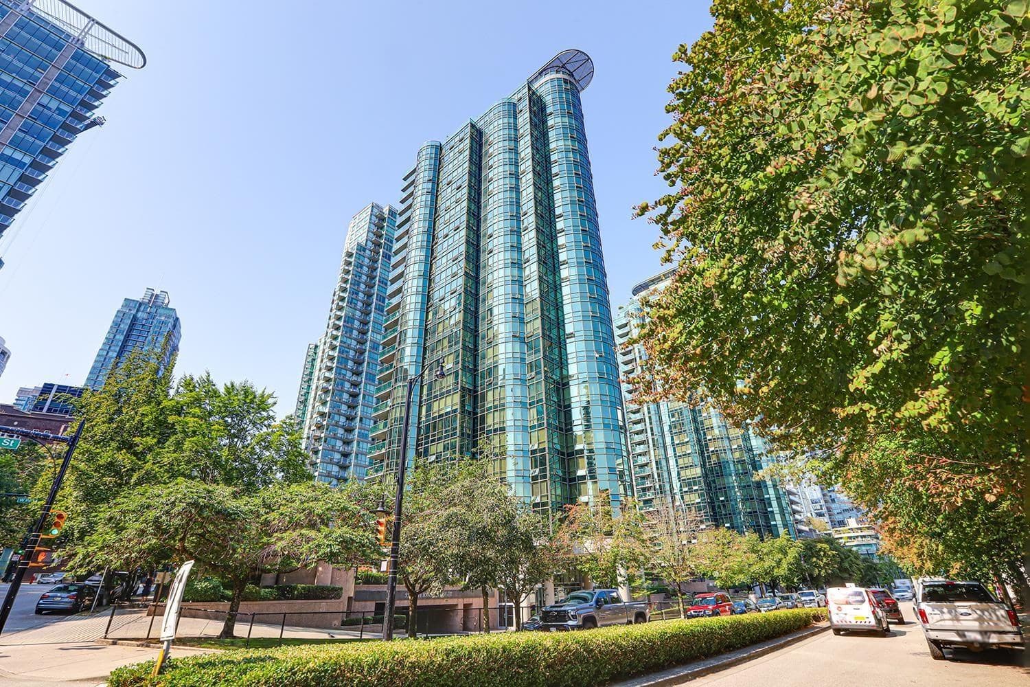 807 - 555 Jervis Street, Vancouver, V6E 4N1 — photo 1