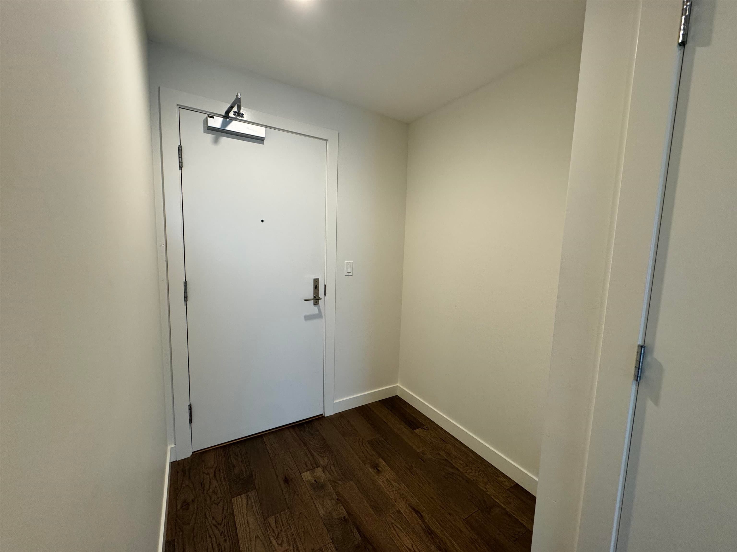 309 - 9060 University Crescent, Burnaby, V5A 0E1 — photo 5