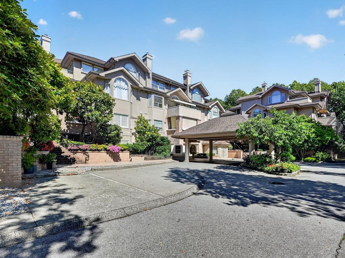 208 - 7600 Moffatt Rd, Richmond, V6Y 3V1 — photo 2