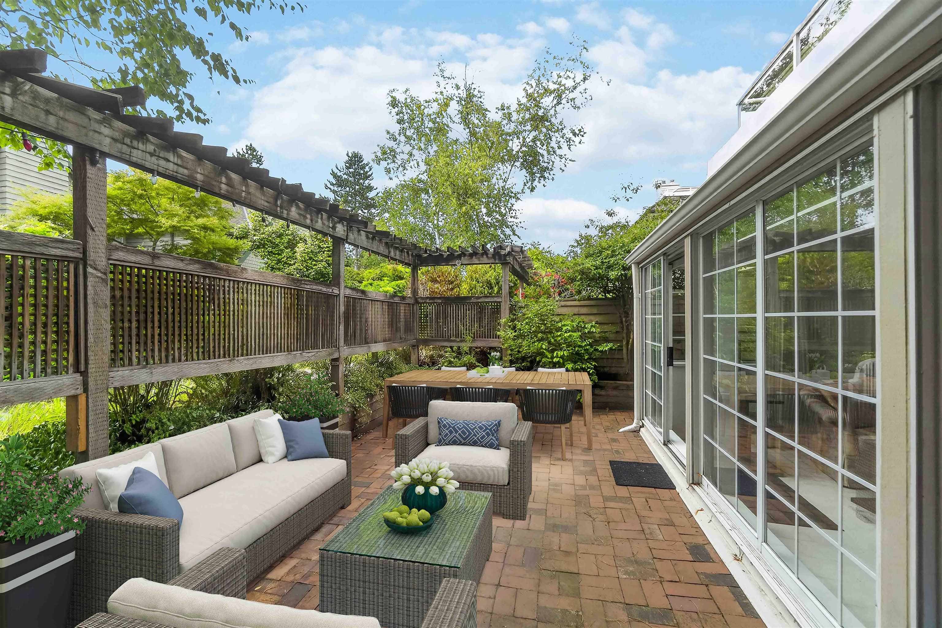102 - 3441 Curle Avenue, Burnaby, V5G 4P4 — photo 1