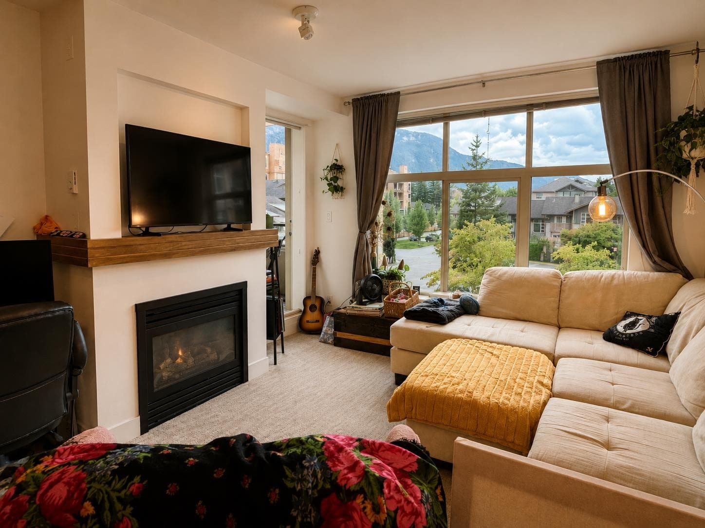 318 - 1211 Village Green Way, Squamish, V8B 0R7 — photo 2