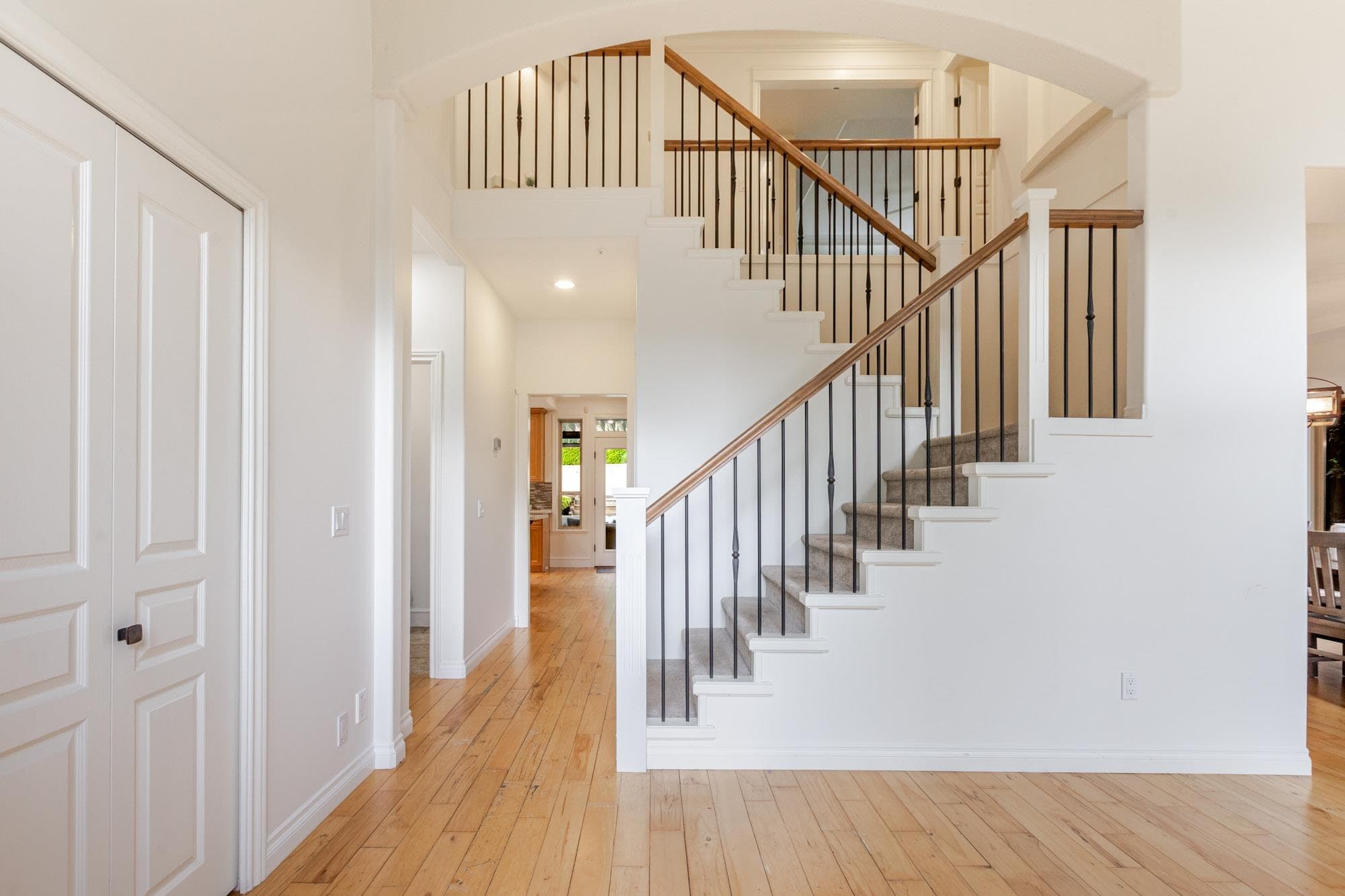 18589 55 Avenue, Surrey, V3S 9E5 — photo 3