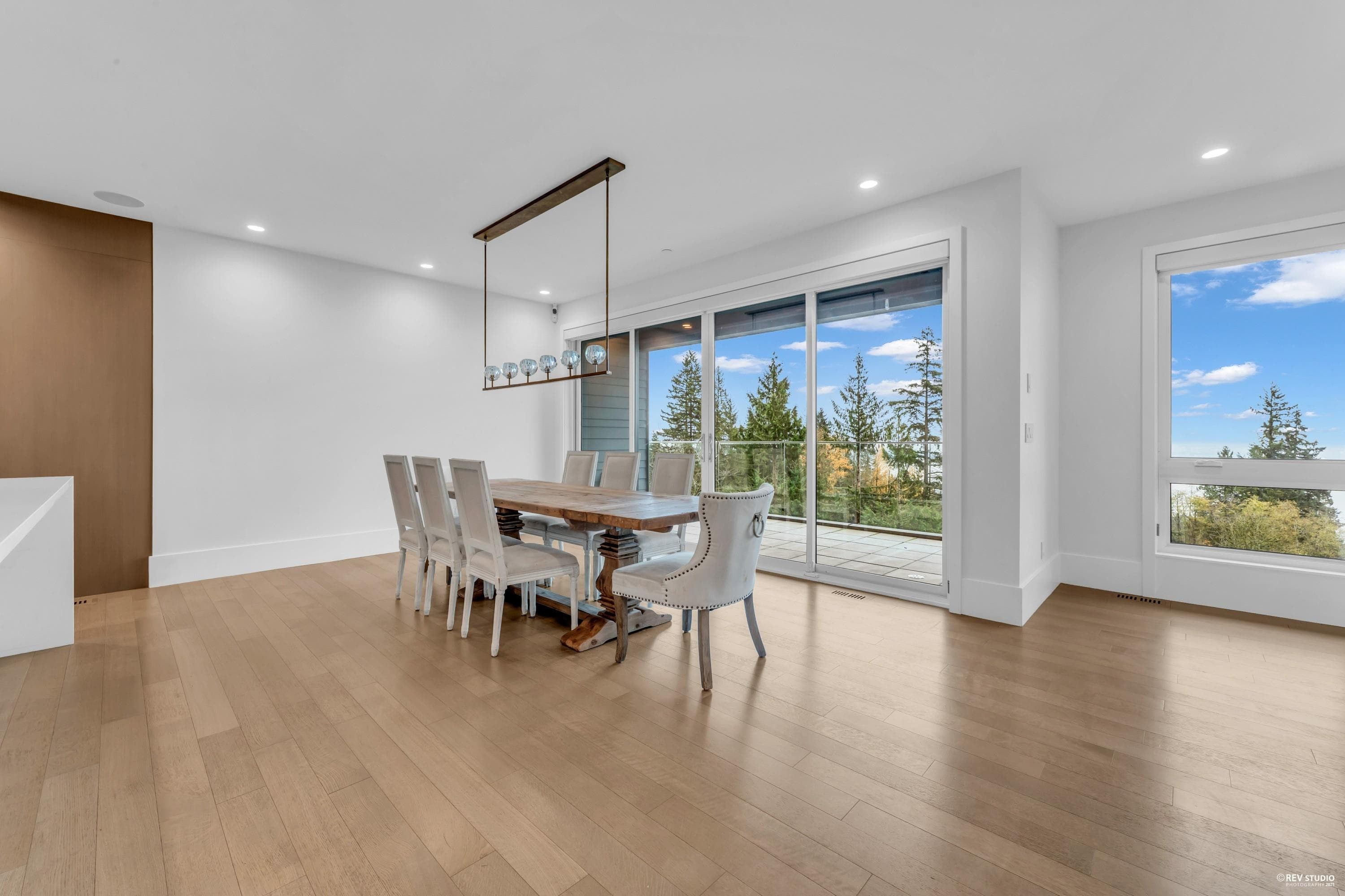 3018 Burfield Place, West Vancouver, V7S 0A9 — photo 2