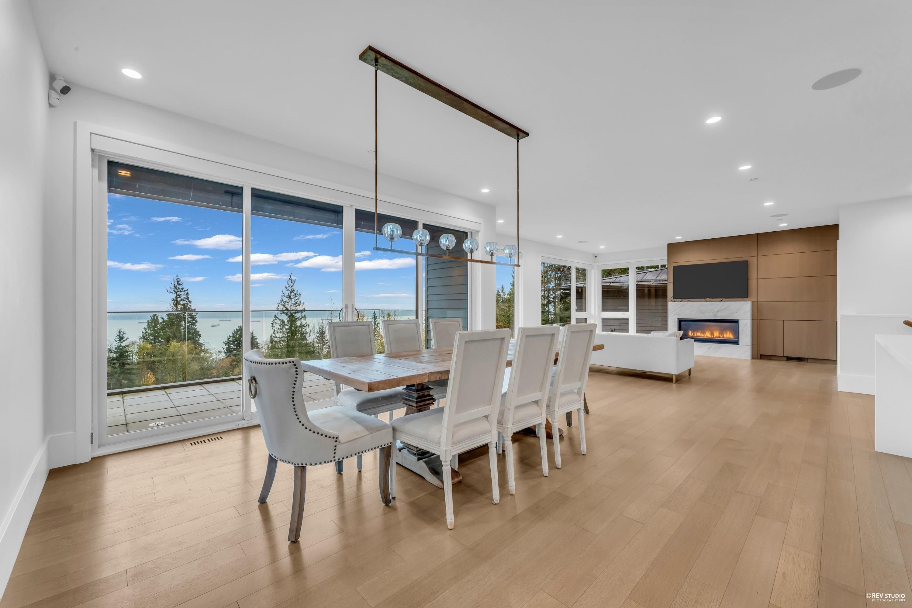 3018 Burfield Place, West Vancouver, V7S 0A9 — photo 3