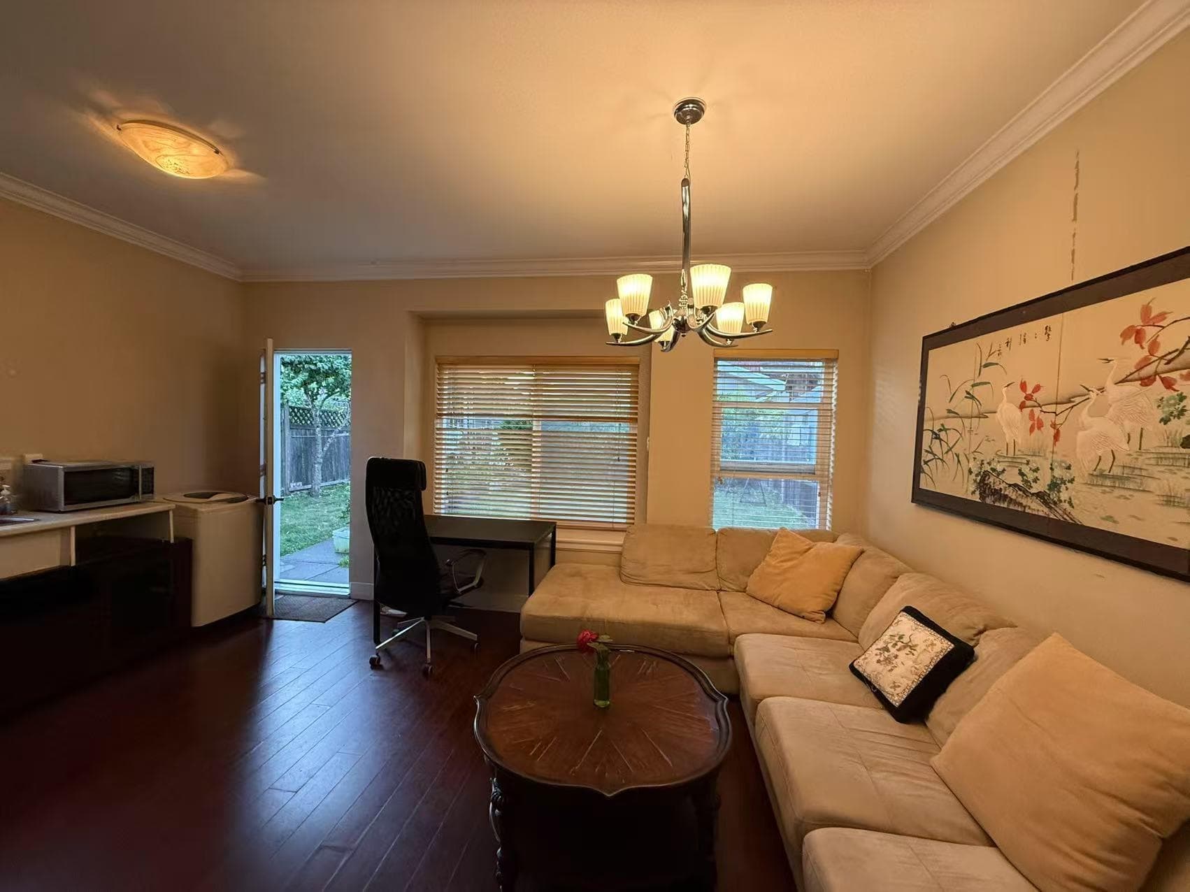 Rental Suite - 6089 Rumble Street, Burnaby, V5J 2C6 — photo 3