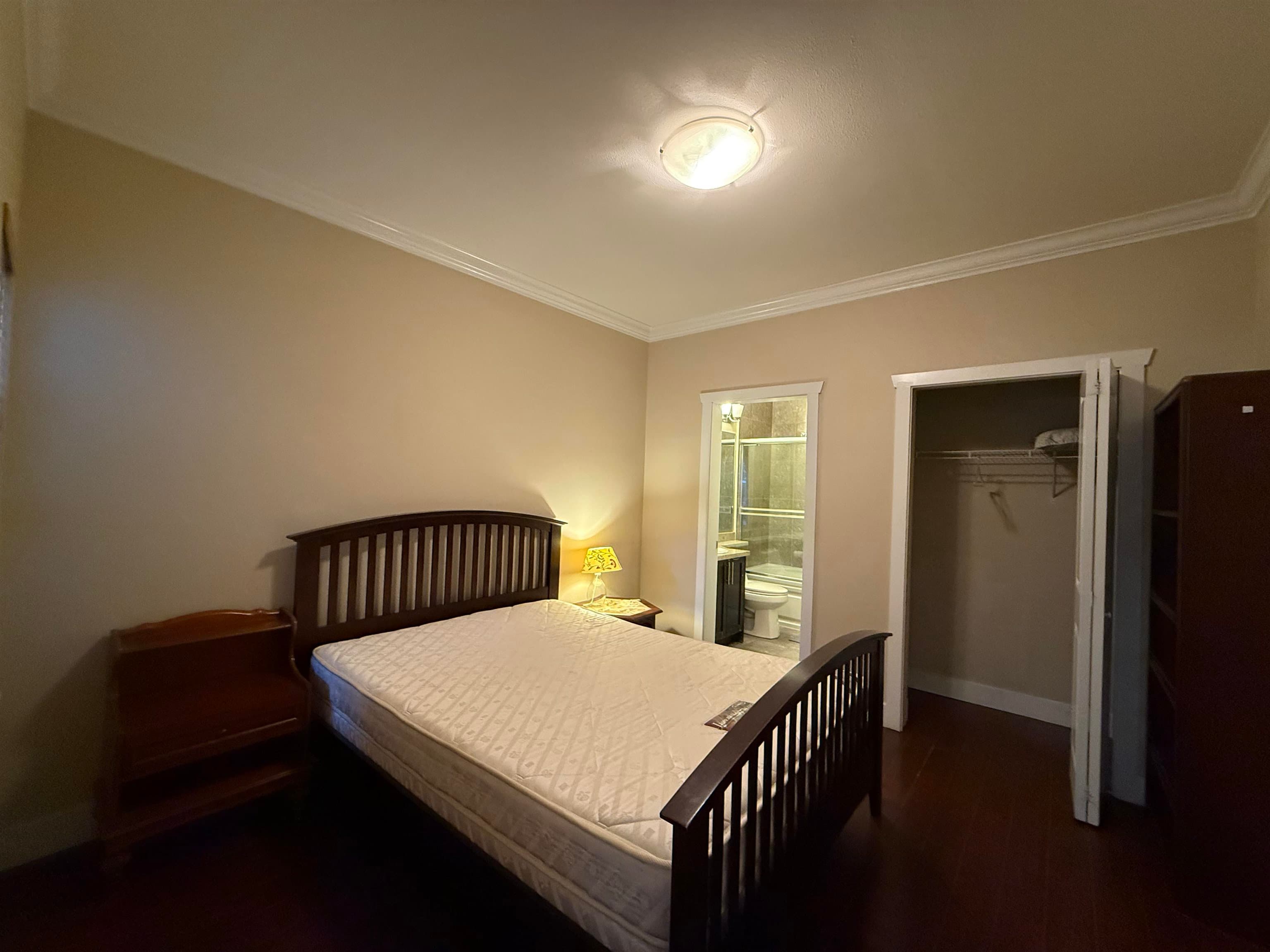 Rental Suite - 6089 Rumble Street, Burnaby, V5J 2C6 — photo 5