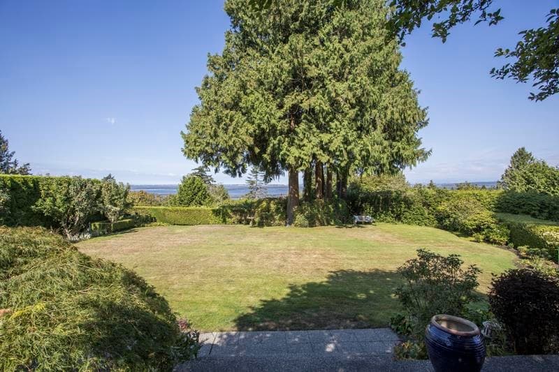 2547 Crescent Drive, Surrey, V4A 3J9 — photo 3
