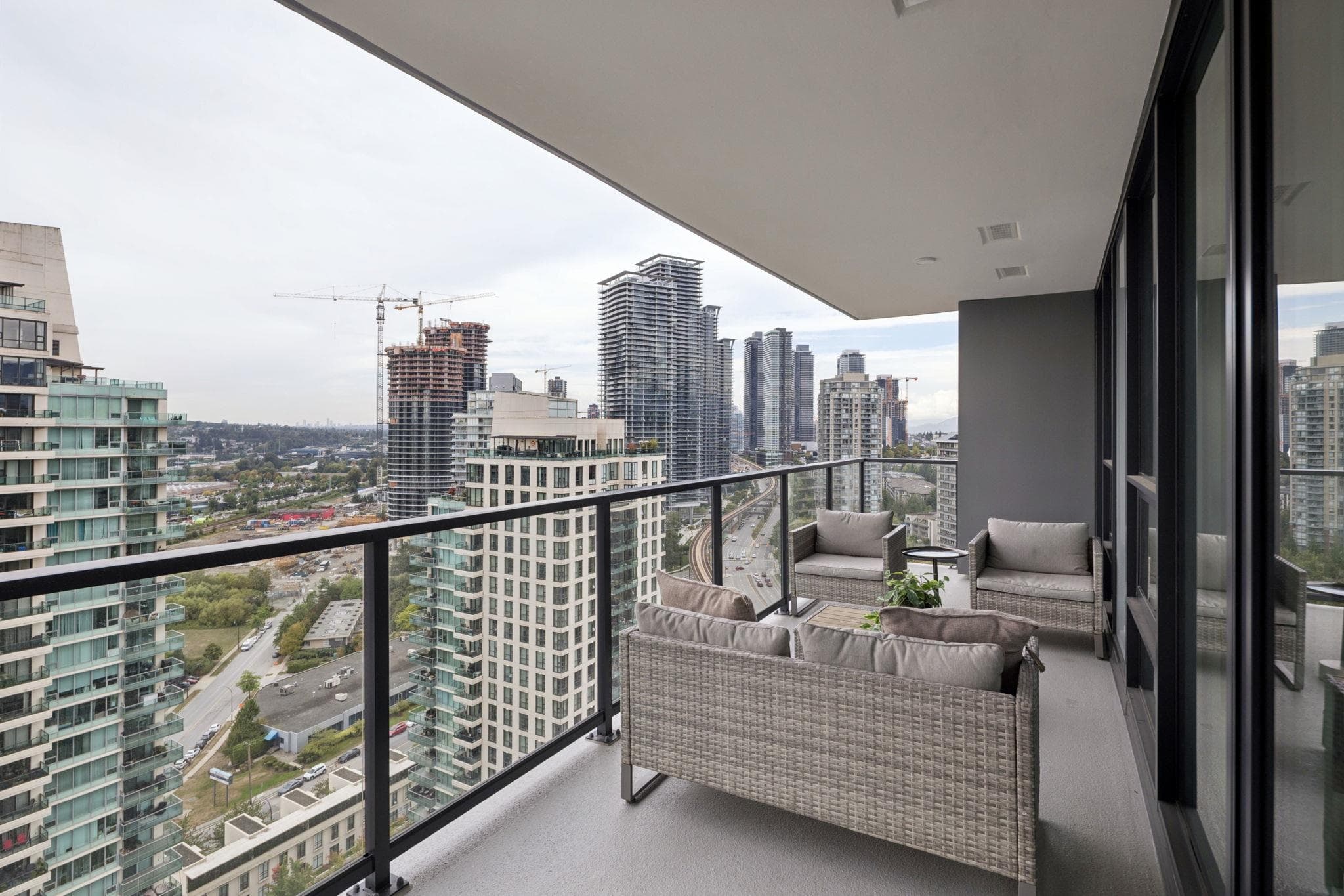 2308 - 2135 Springer Avenue, Burnaby, V5B 0C1 — photo 4