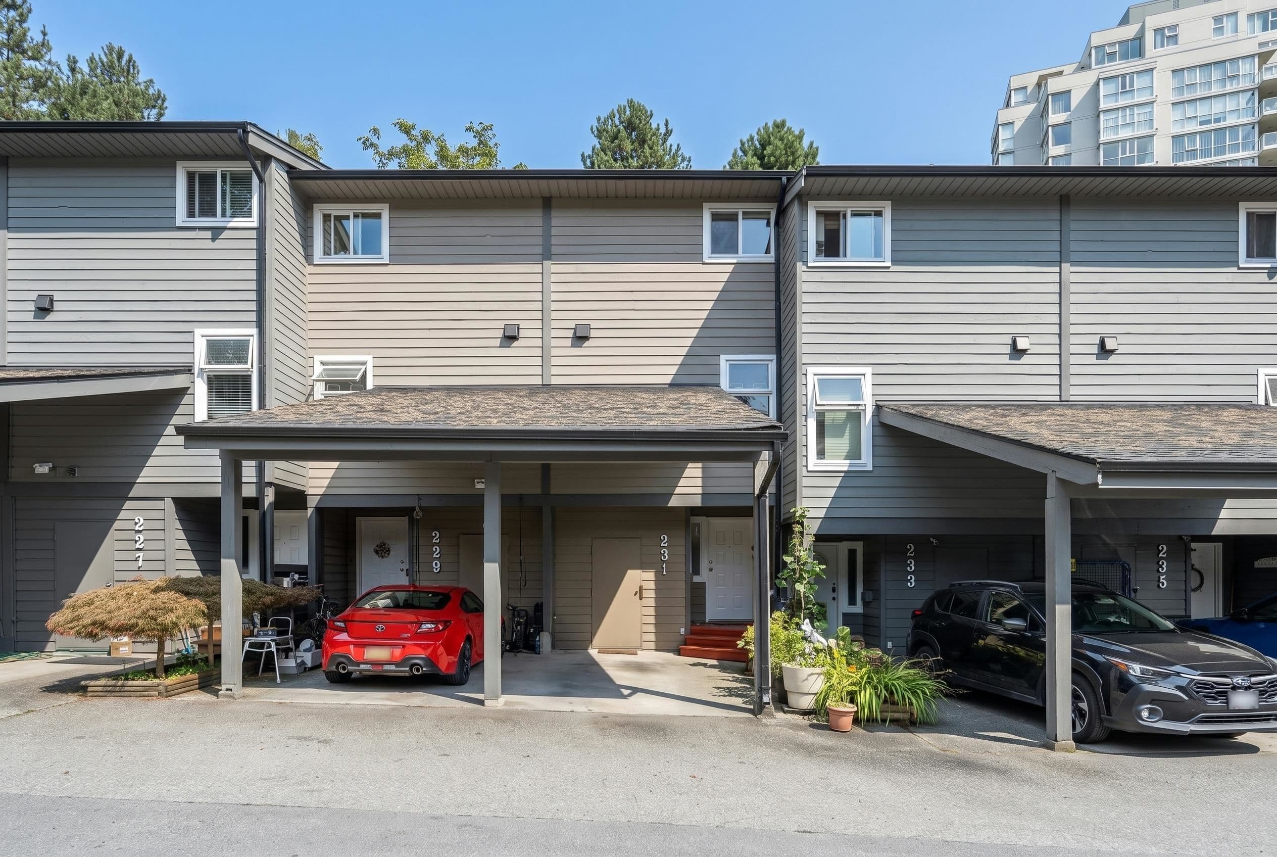 231 Balmoral Place, Port Moody, V3H 4B9 — photo 1