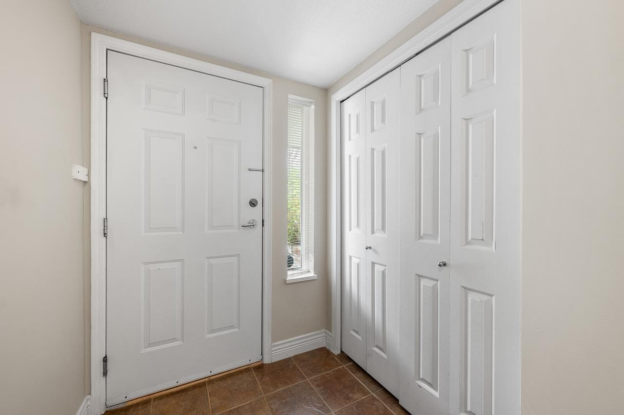 12 - 230 Tenth Street, New Westminster, V3M 3X9 — photo 4