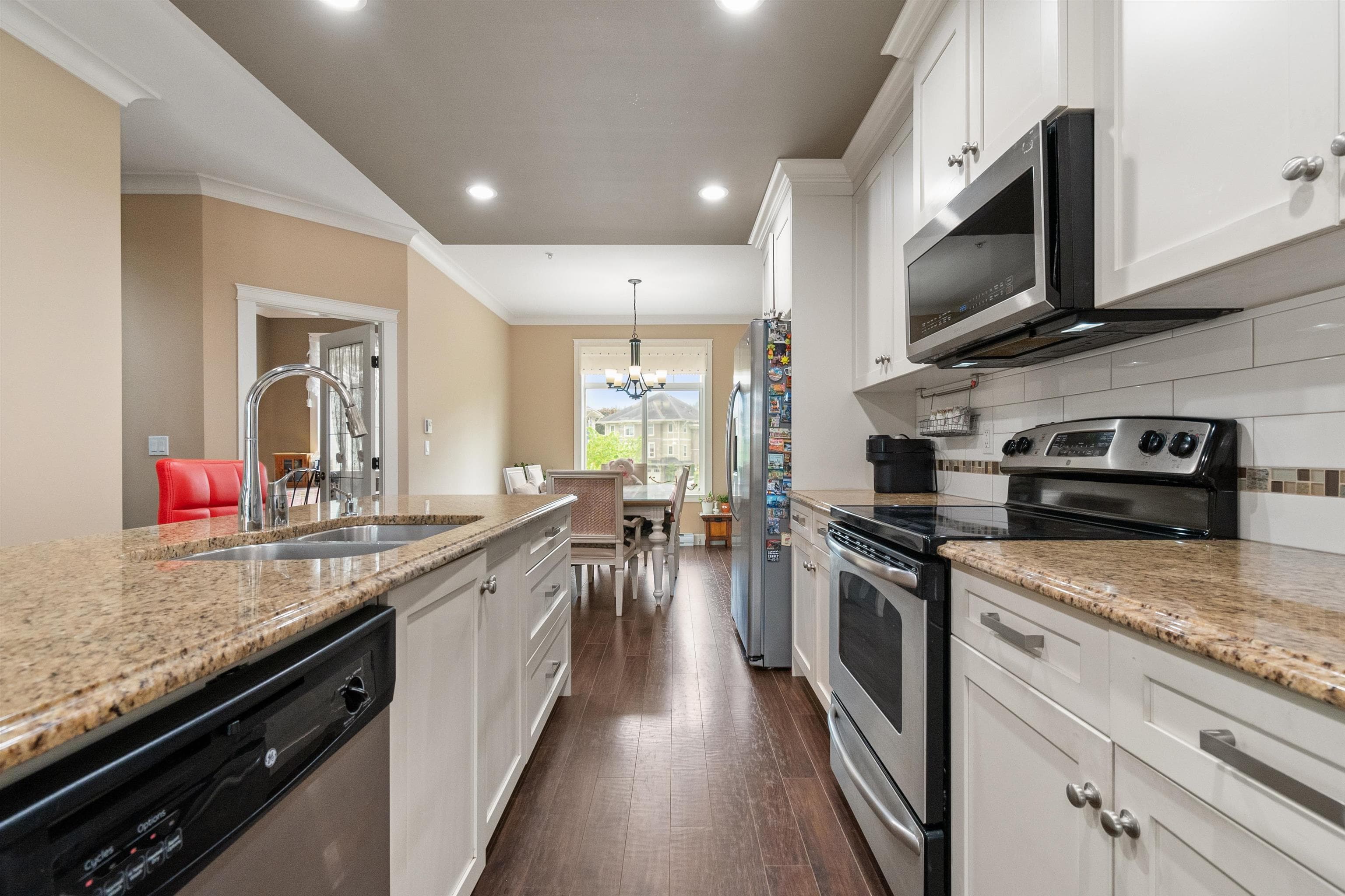 14 - 45290 Soowahlie Crescent, Chilliwack, V2R 0S6 — photo 2