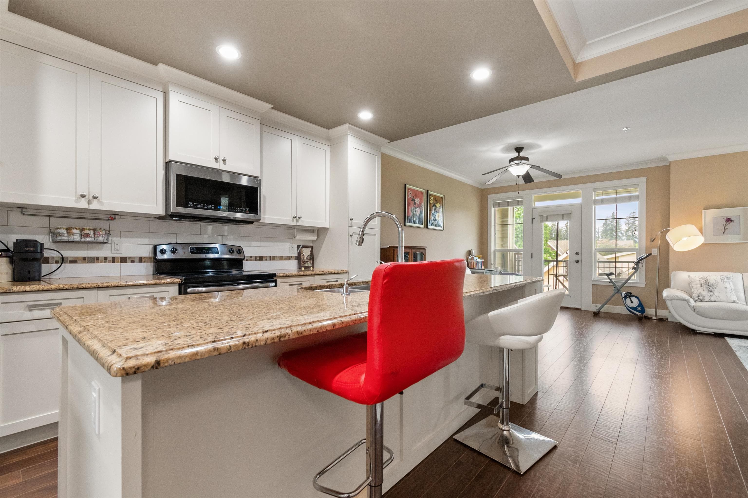 14 - 45290 Soowahlie Crescent, Chilliwack, V2R 0S6 — photo 3