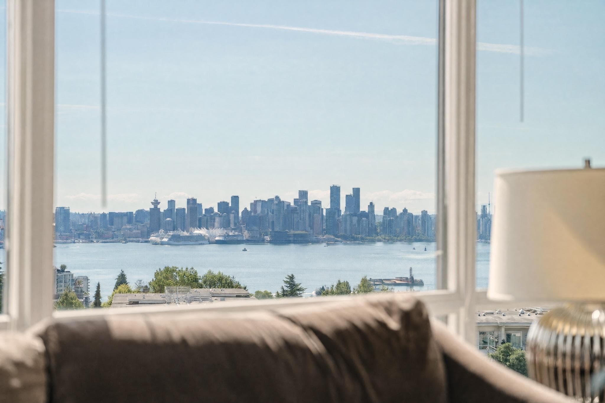 601 - 1320 Chesterfield Avenue, North Vancouver, V7M 0A6 — photo 1