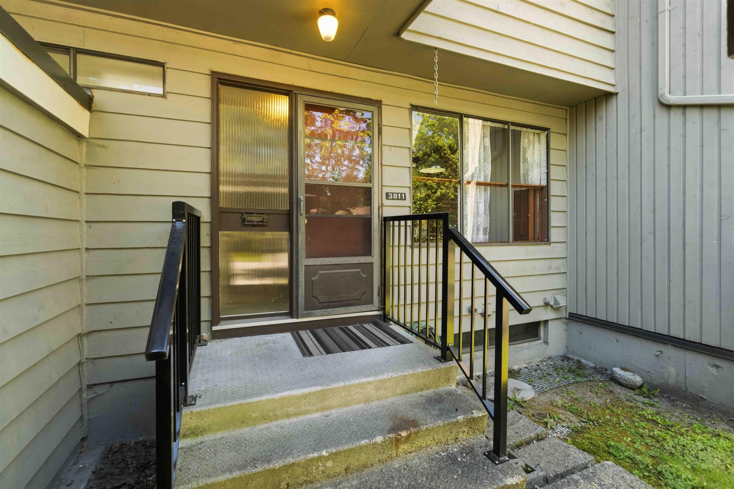 3811 Garden Grove Drive, Burnaby, V5G 4A6 — photo 5