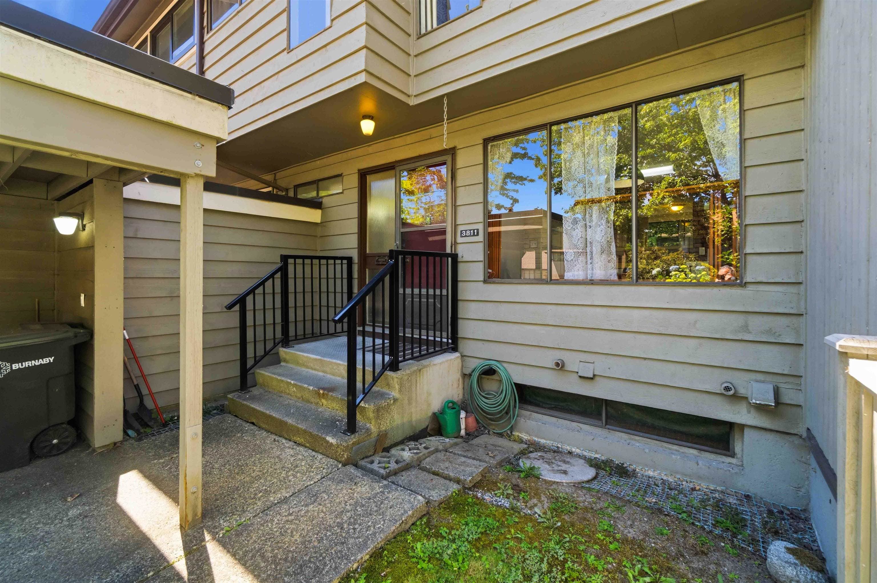 3811 Garden Grove Drive, Burnaby, V5G 4A6 — photo 4