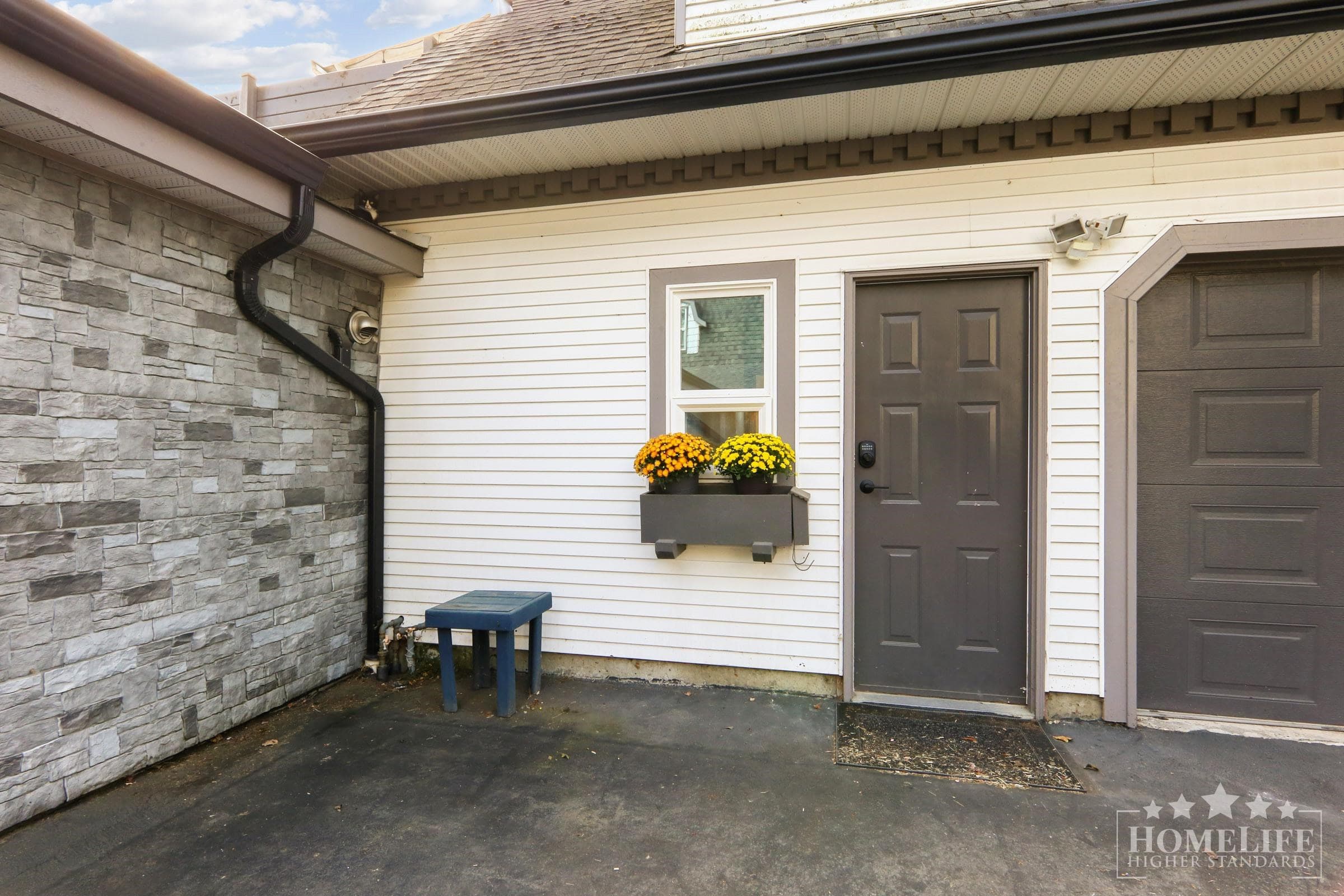 Coach House - 11070 Mcsween Road, Chilliwack, V2P 7Z7 — photo 2