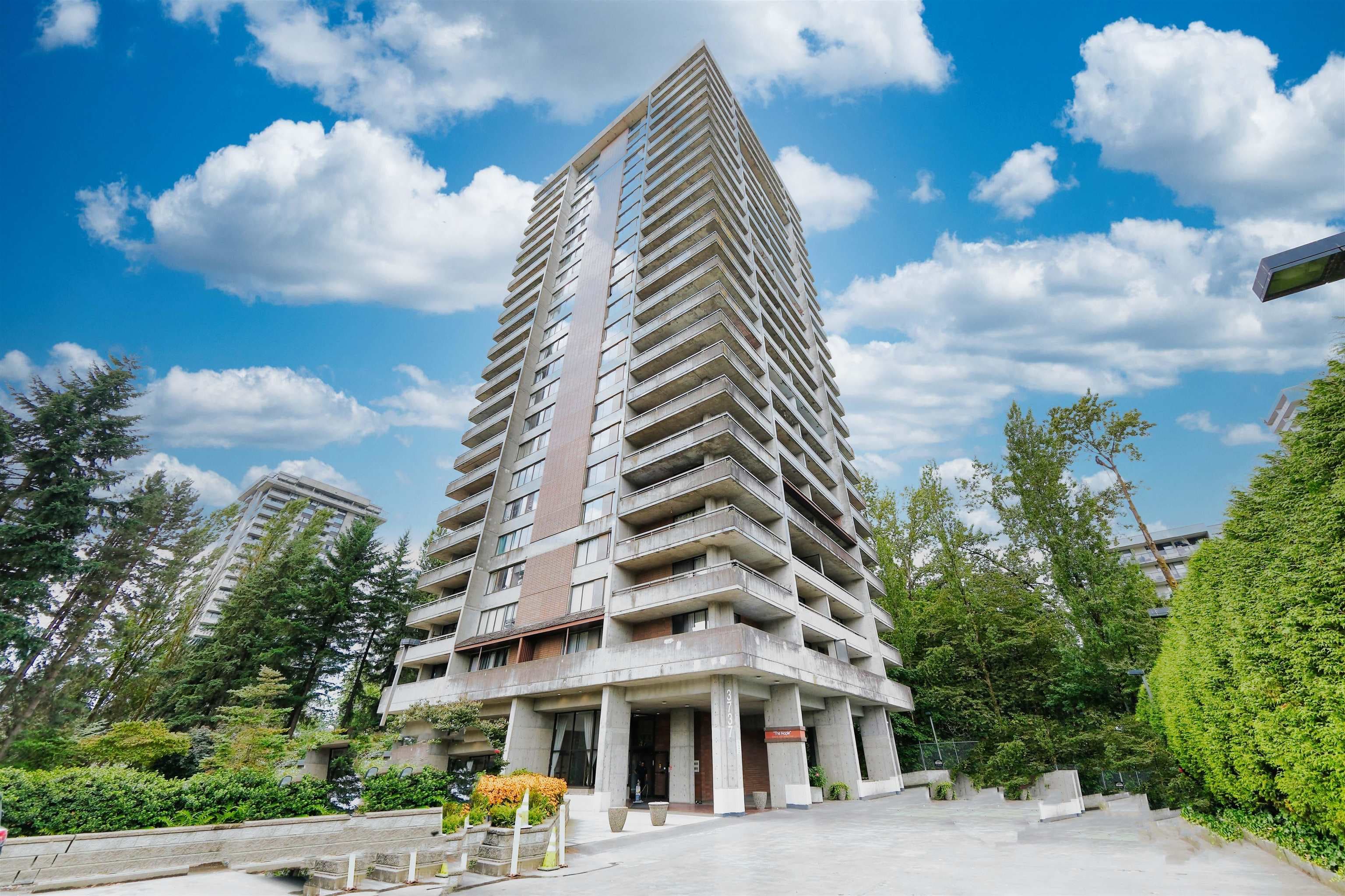 504 - 3737 Bartlett Court, Burnaby, V3J 7E3 — photo 1