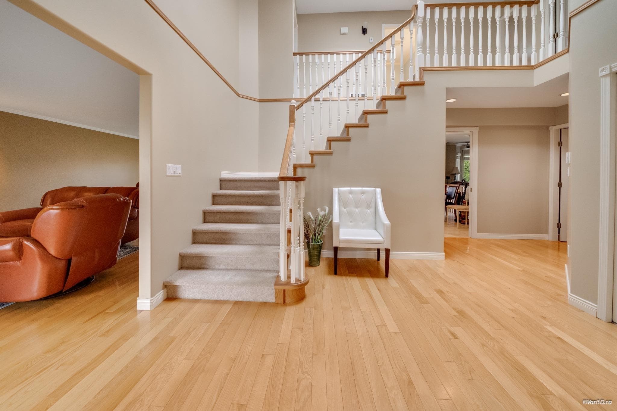8569 141a Street, Surrey, V3W 0S3 — photo 2