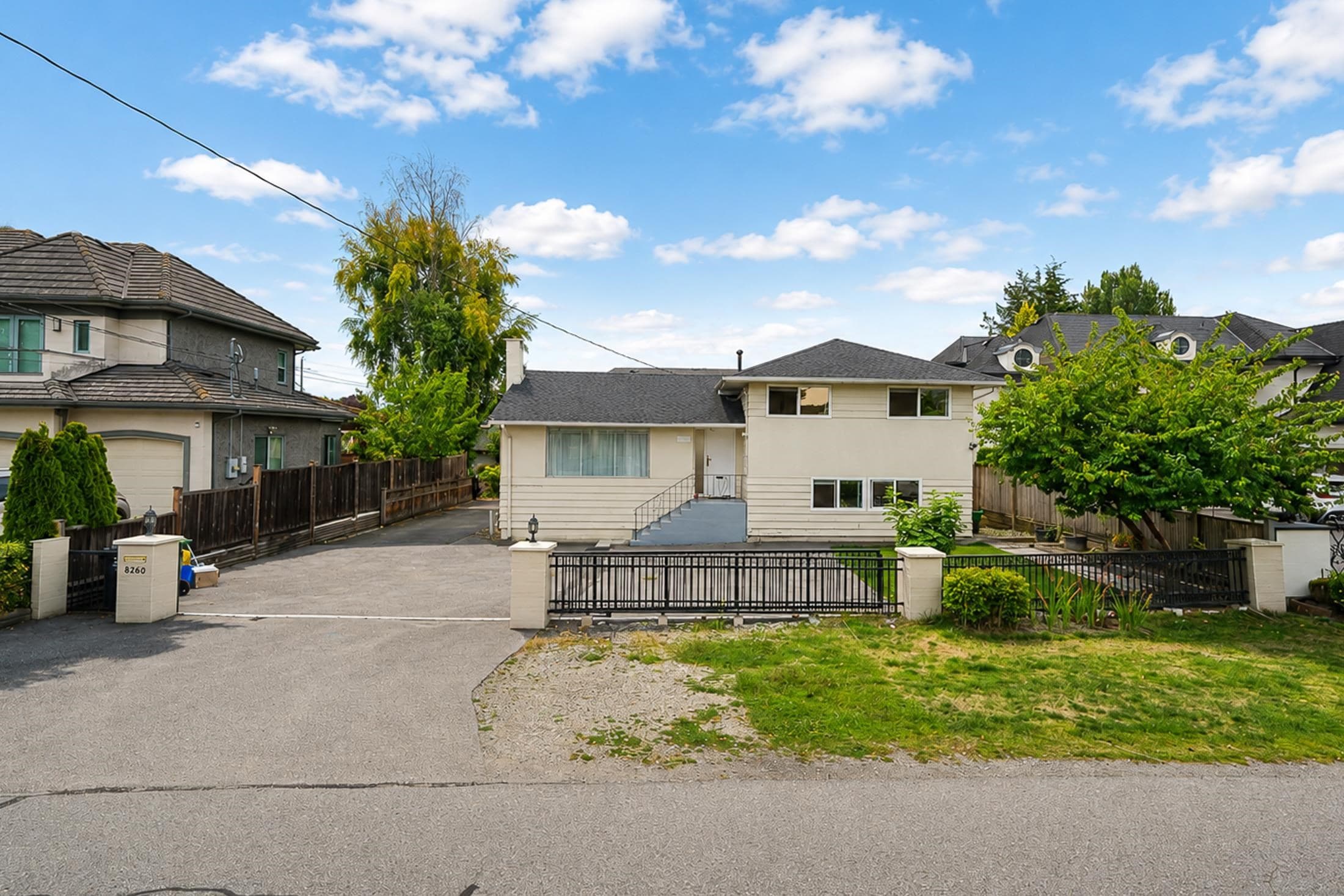 8260 Elsmore Road, Richmond, V7C 2A1 — photo 1