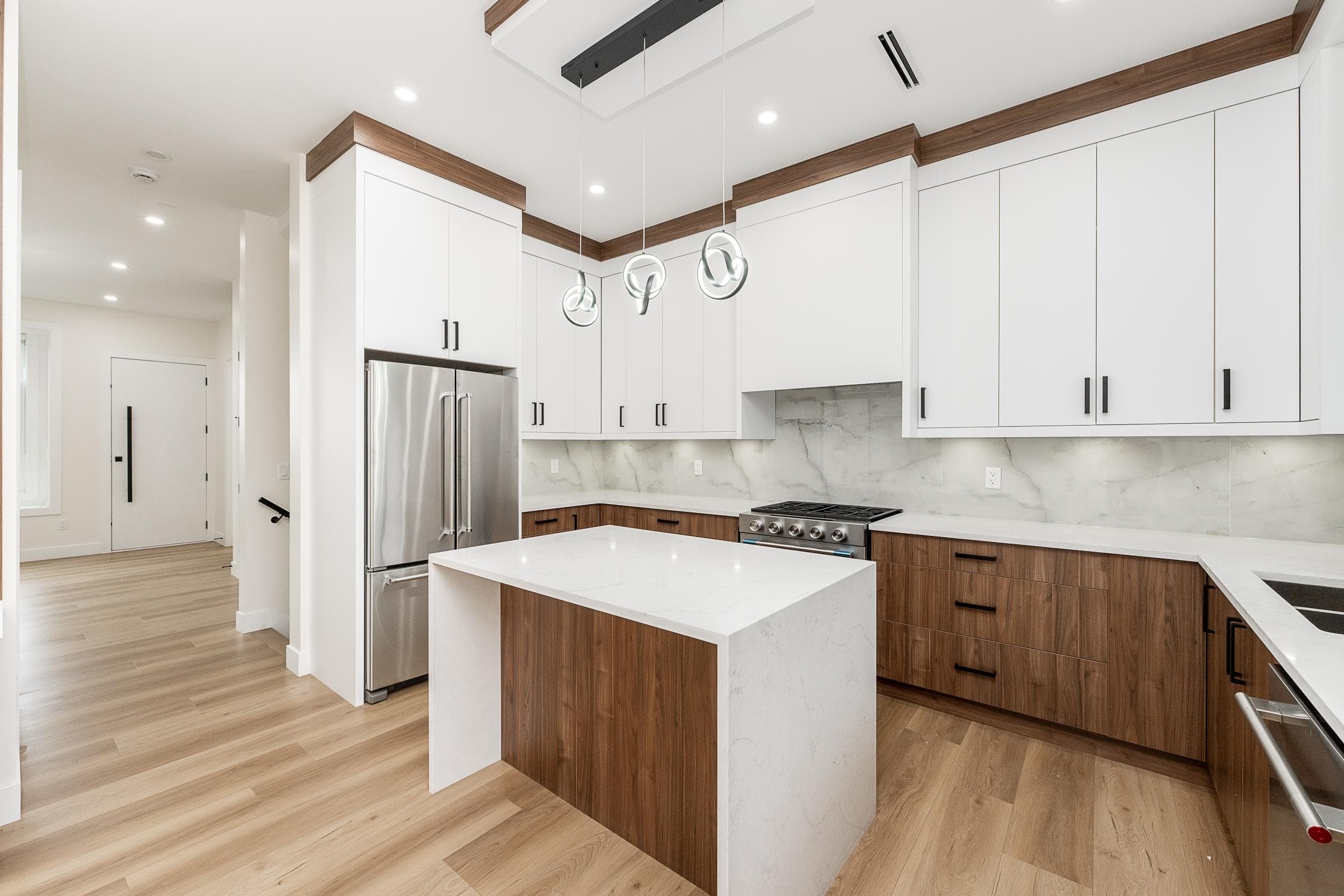 101 - 1149 Dansey Avenue, Coquitlam, V3K 3H5 — photo 2