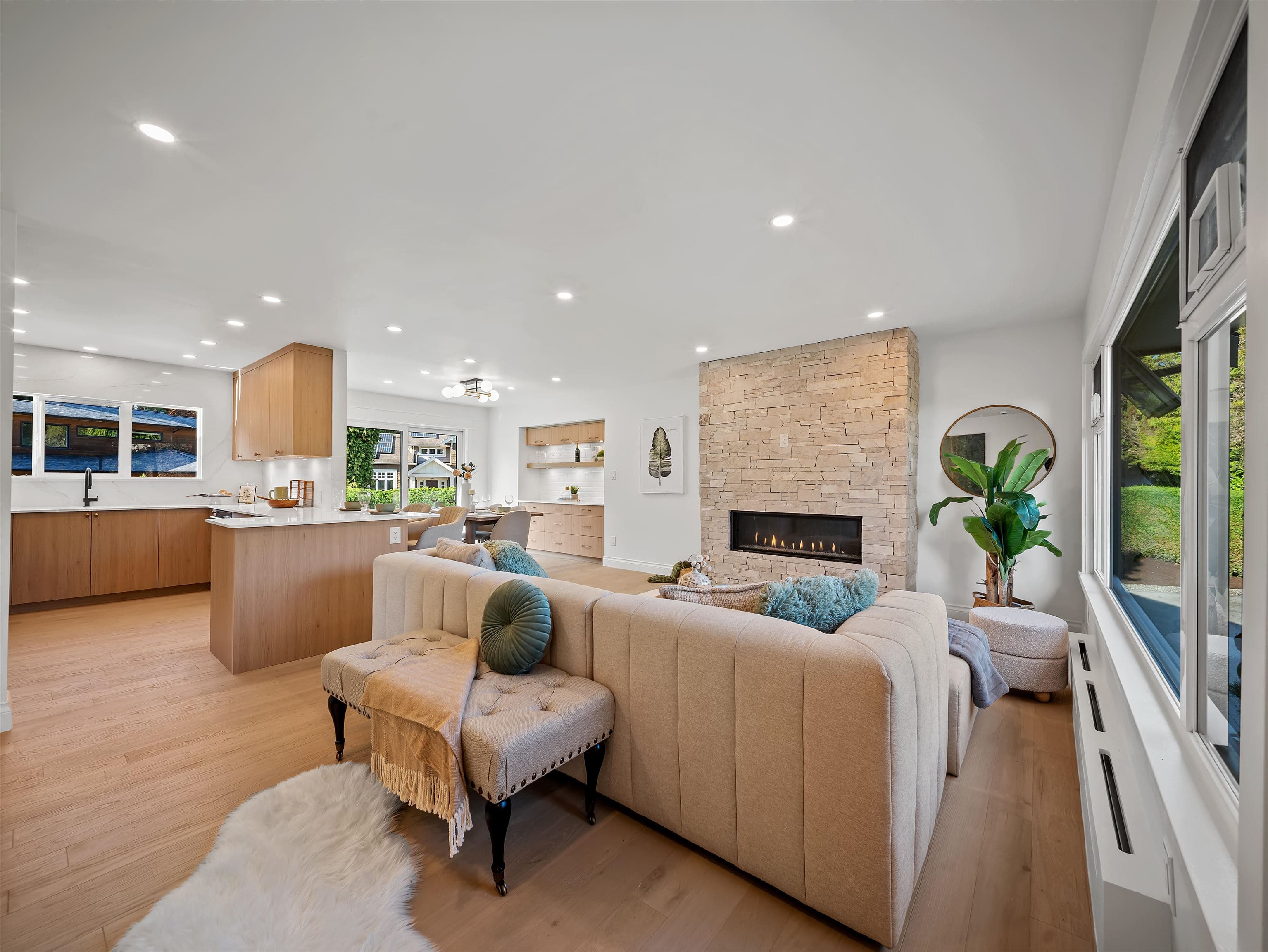 3975 Highland Boulevard, North Vancouver, V7R 2Y7 — photo 5