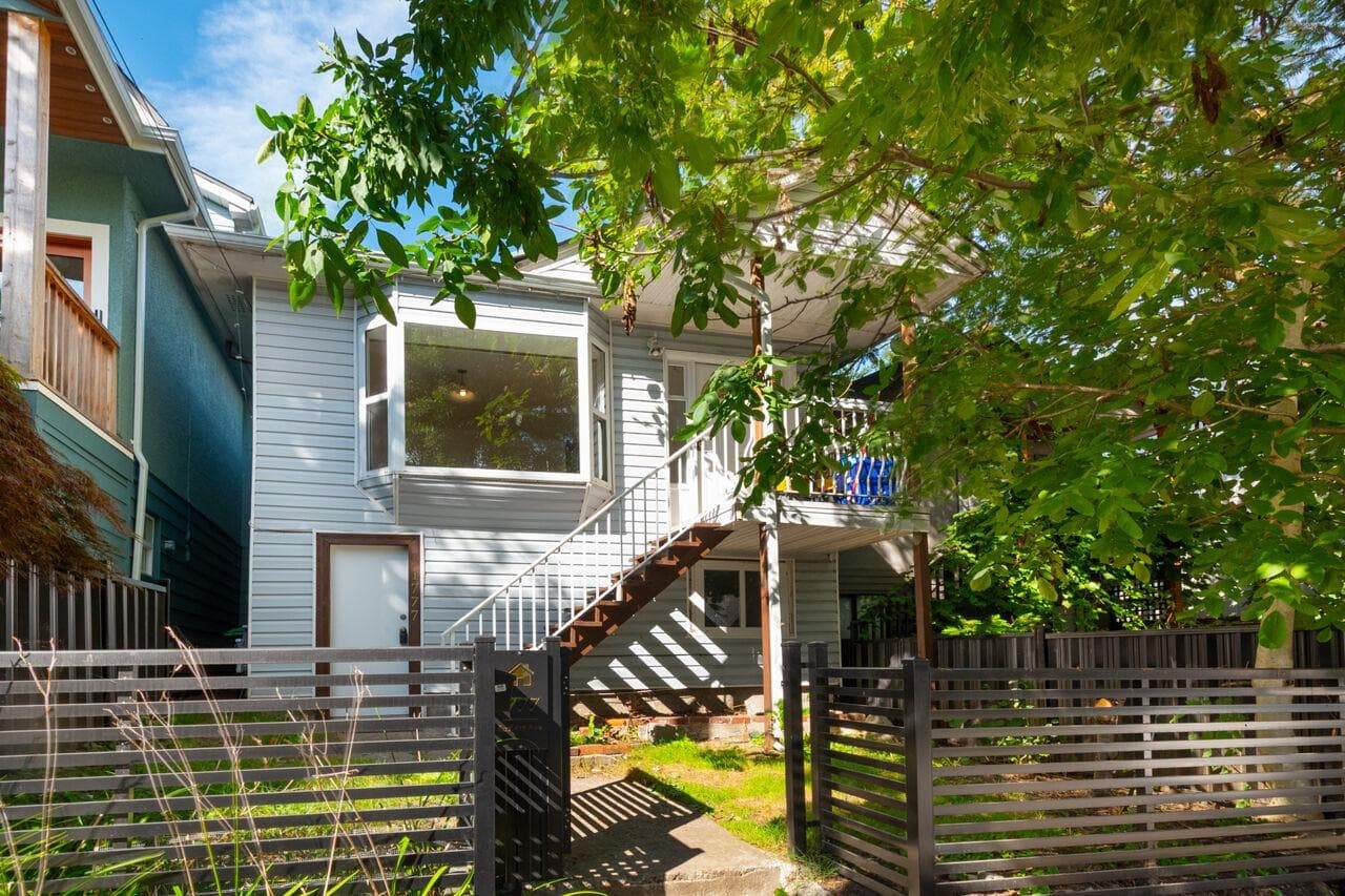 1777 E 4th Avenue, Vancouver, V5N 1J9 — photo 1