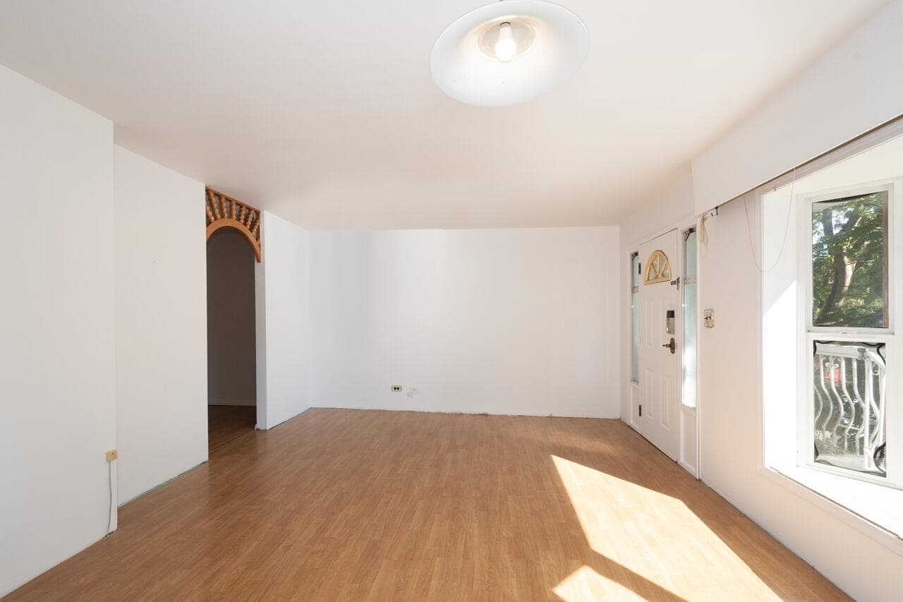 1777 E 4th Avenue, Vancouver, V5N 1J9 — photo 4