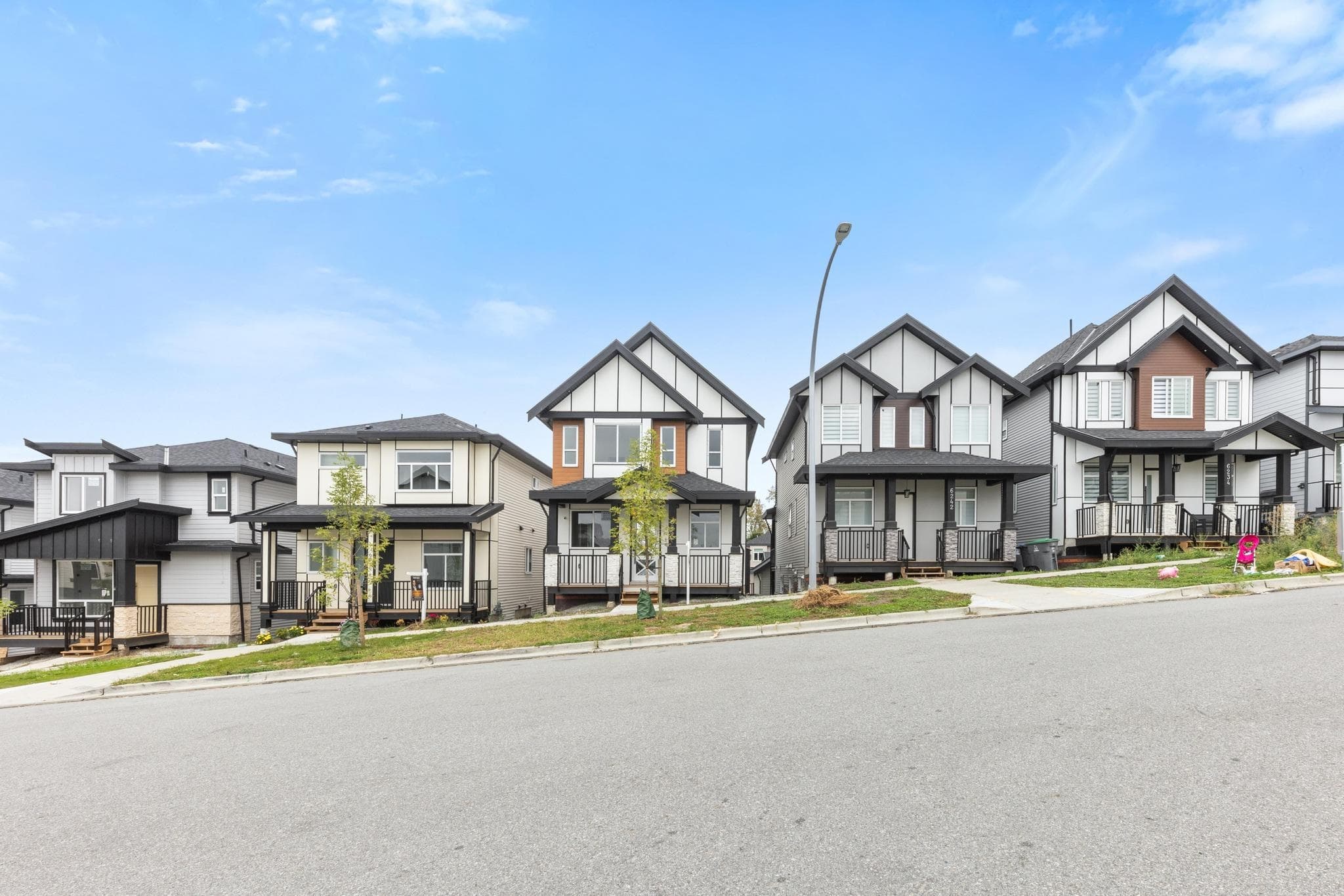 6221 148 Street, Surrey, V3S 3T1 — photo 1