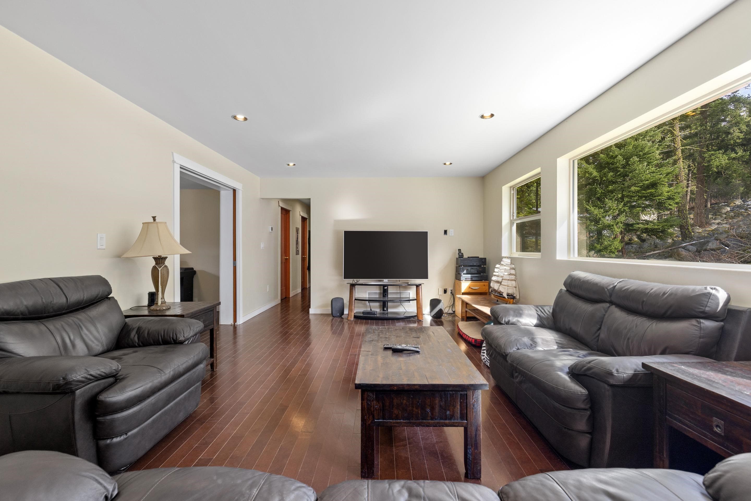 9660 Devine Street, D'Arcy, V0N 1L0 — photo 5