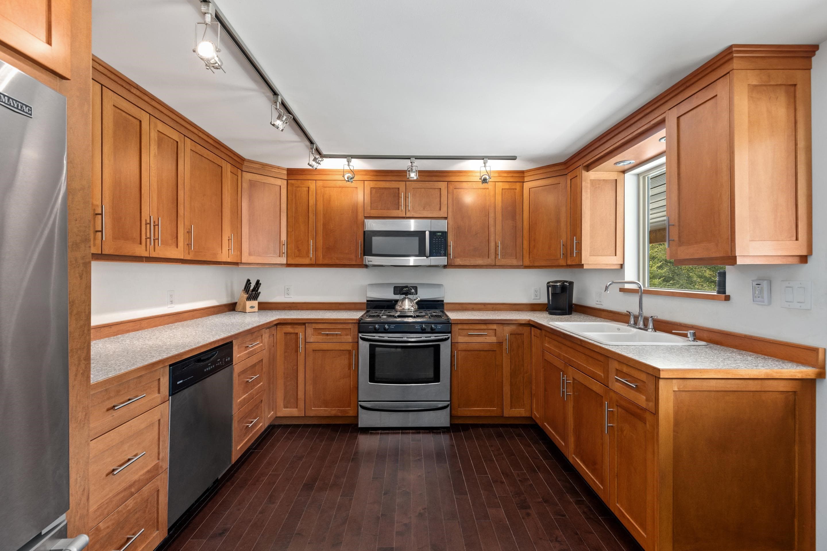 9660 Devine Street, D'Arcy, V0N 1L0 — photo 4