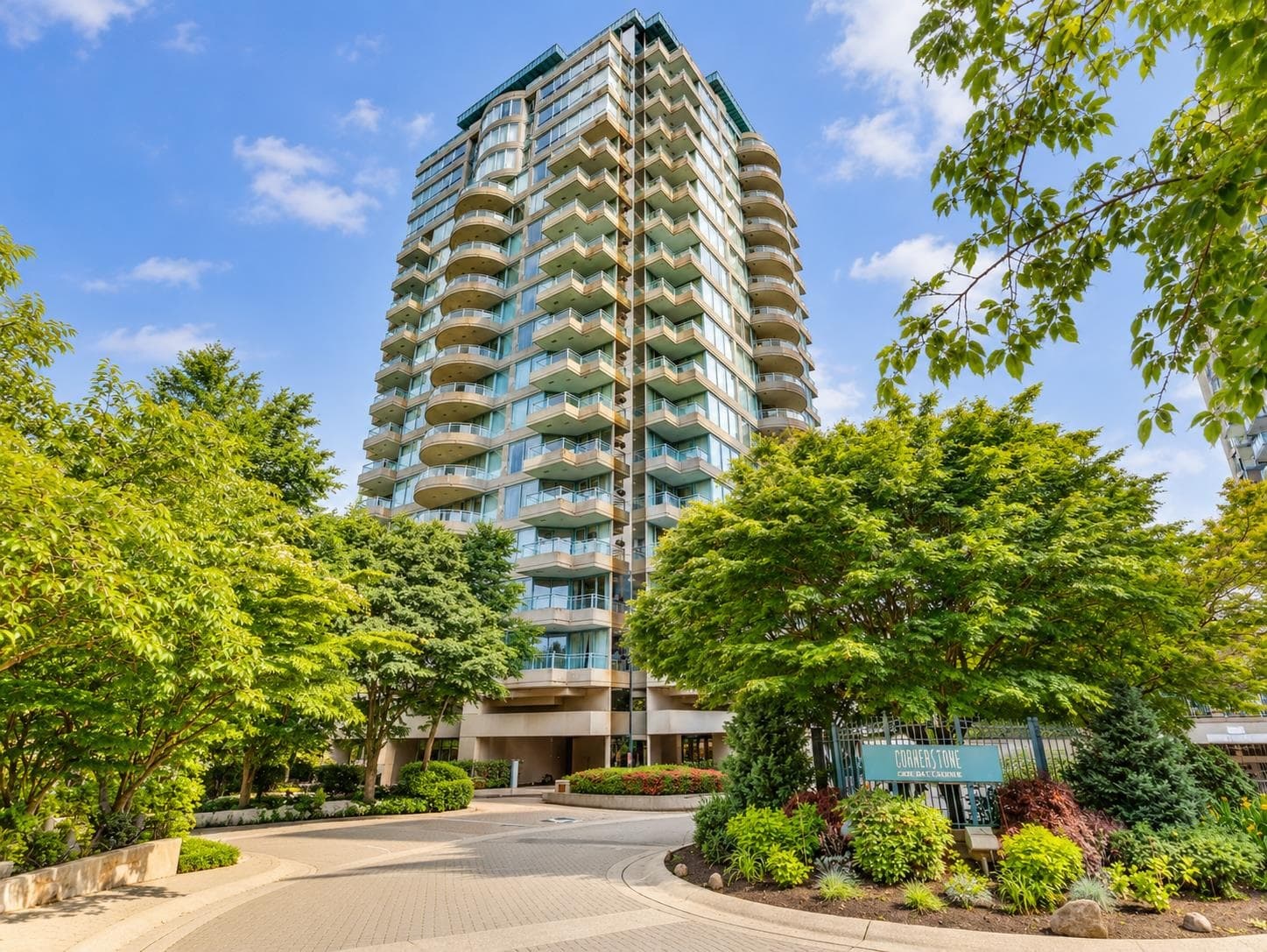 602 - 13353 108 Avenue, Surrey, V3T 5T5 — photo 2