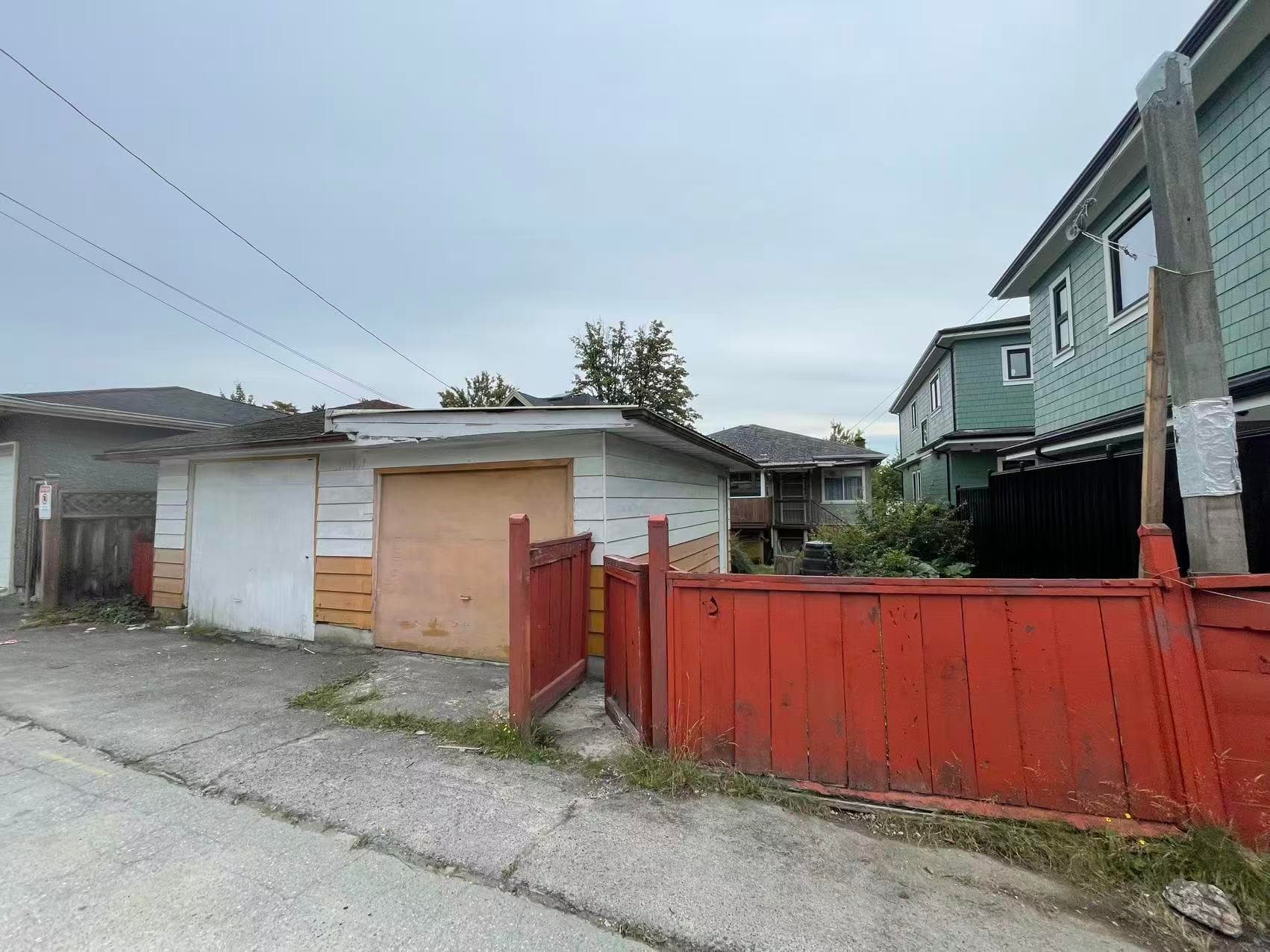 1621 E 58th Avenue, Vancouver, V5P 2C1 — photo 2
