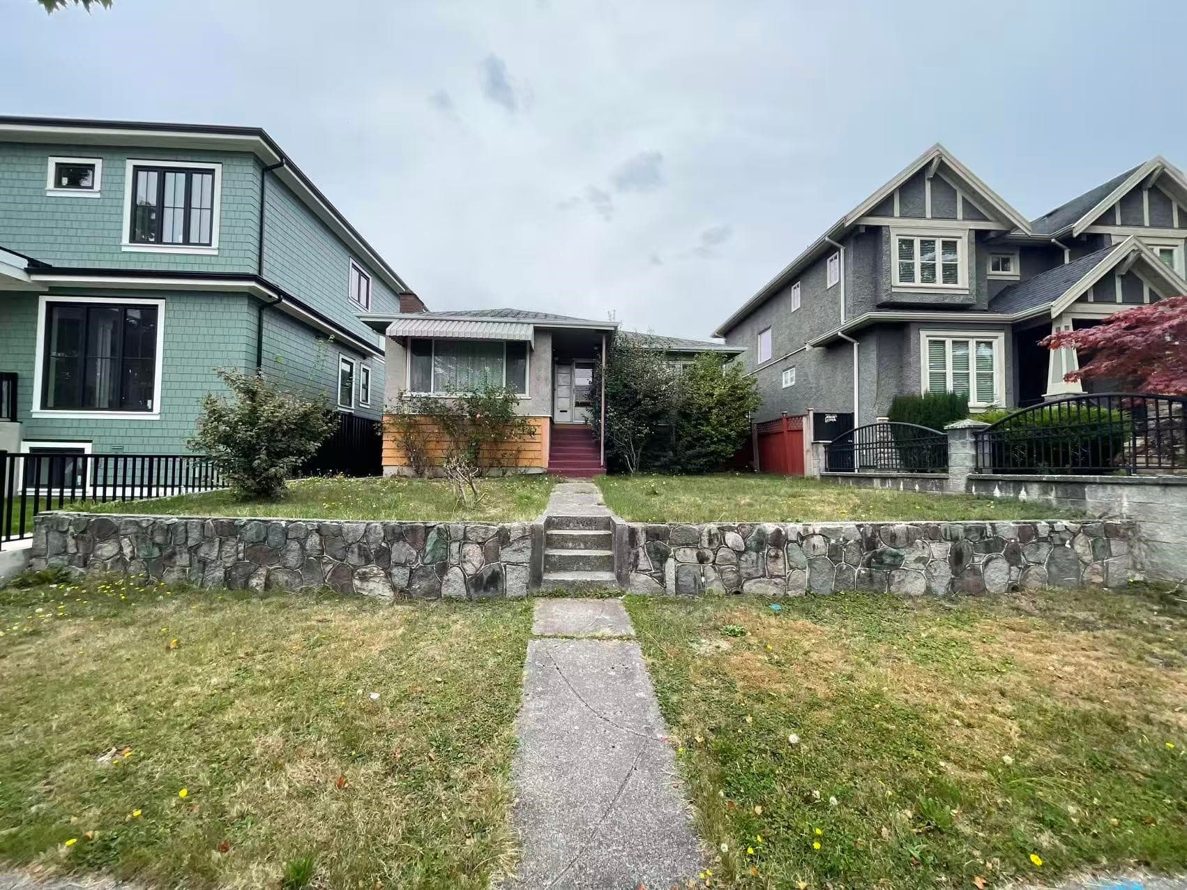 1621 E 58th Avenue, Vancouver, V5P 2C1 — photo 1