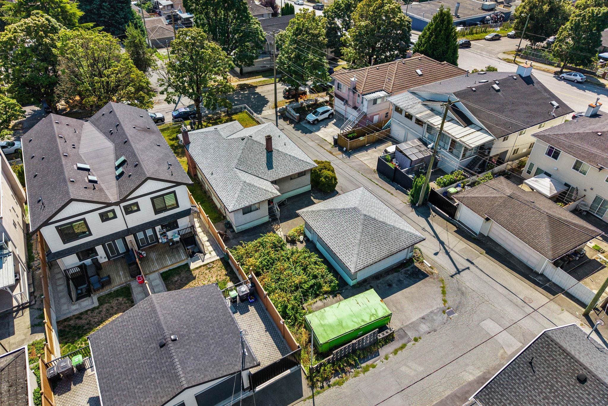 715 E 63rd Avenue, Vancouver, V5X 2K6 — photo 2