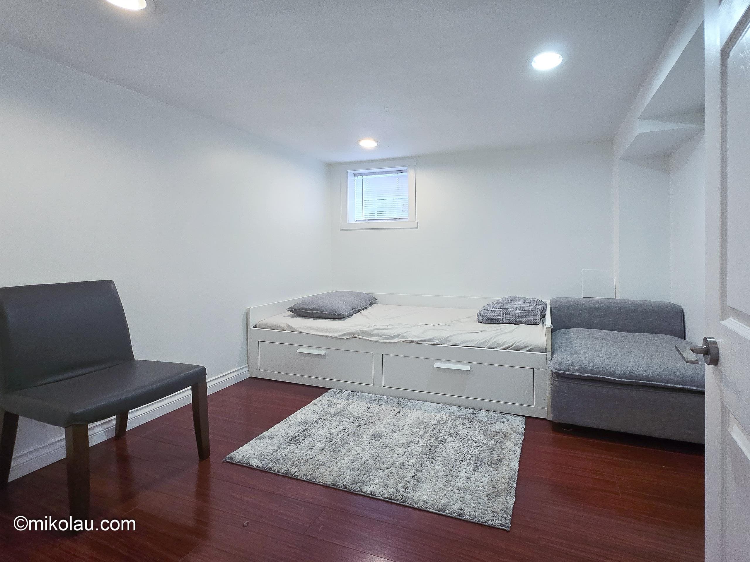 1xx Gilmore Ave, Burnaby, V5C 4P7 — photo 4