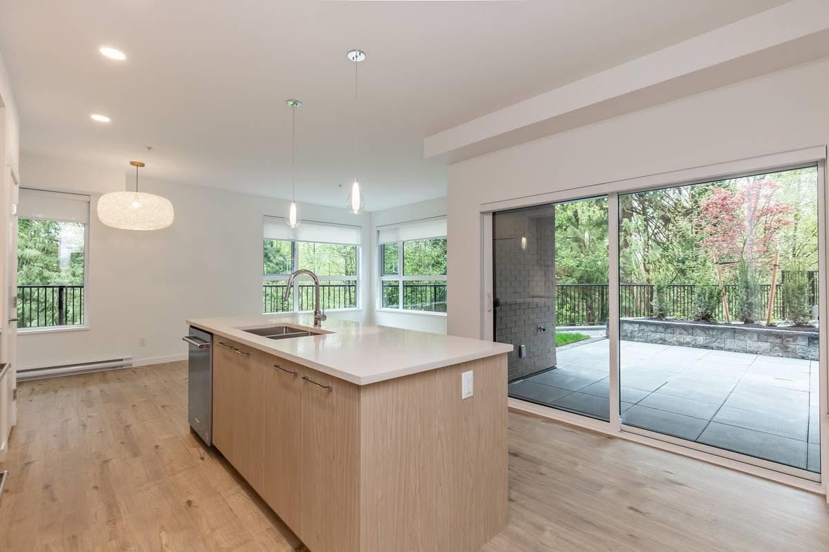 103 - 3182 Gladwin Rd, Abbotsford, V2T 0K8 — photo 4