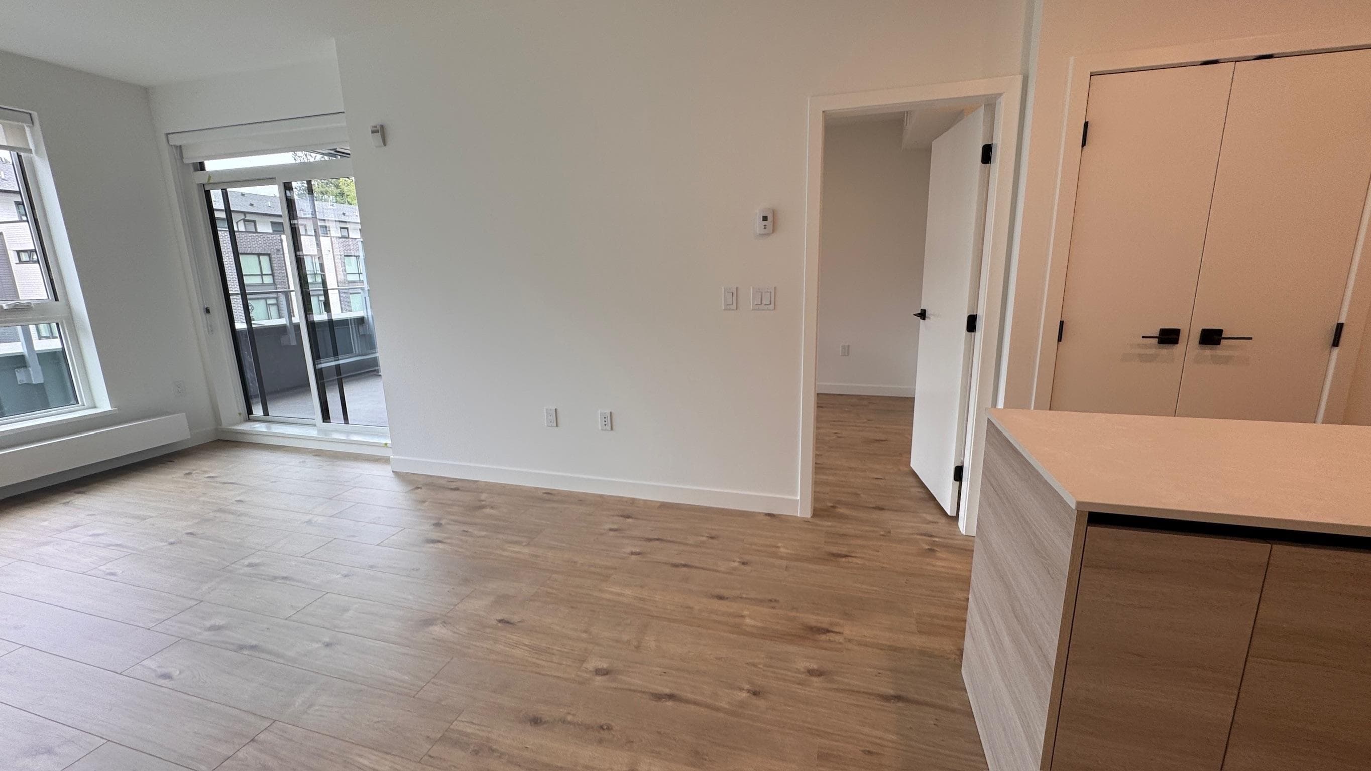 3xx - 9688 University Crescent, Burnaby, V5A 0H5 — photo 5