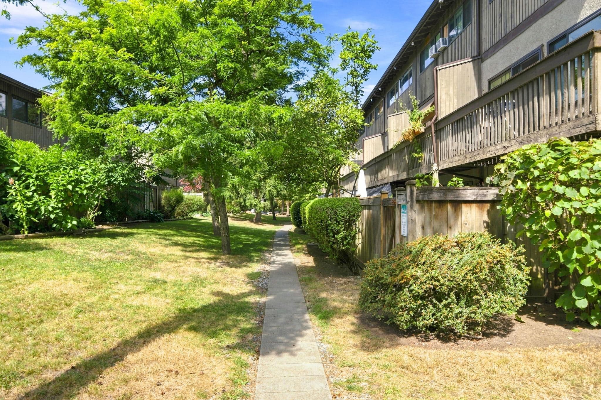1071 Lillooet Road, North Vancouver, V7J 3H7 — photo 3