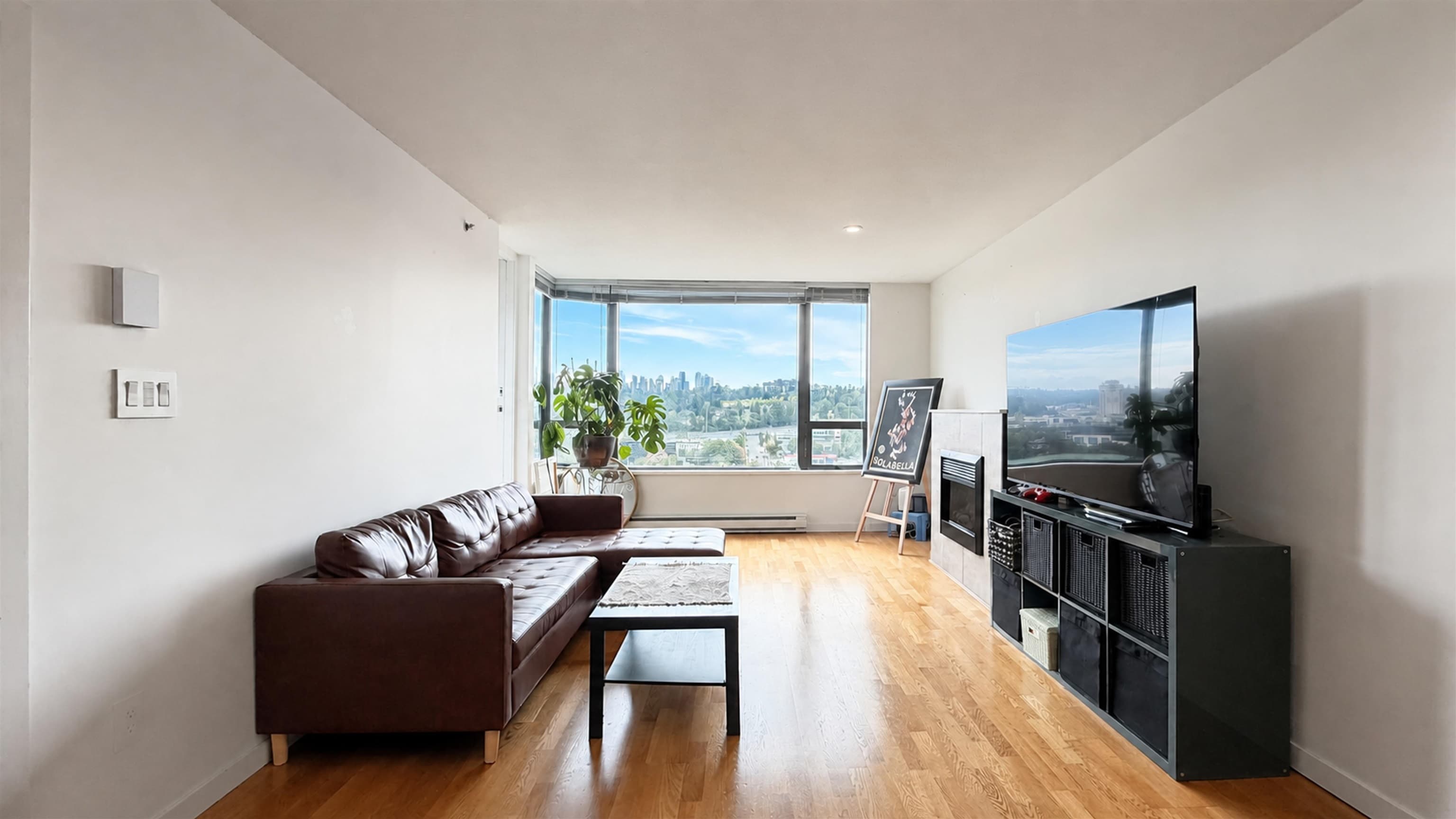 1607 - 4118 Dawson Street, Burnaby, V5Y 0L7 — photo 2