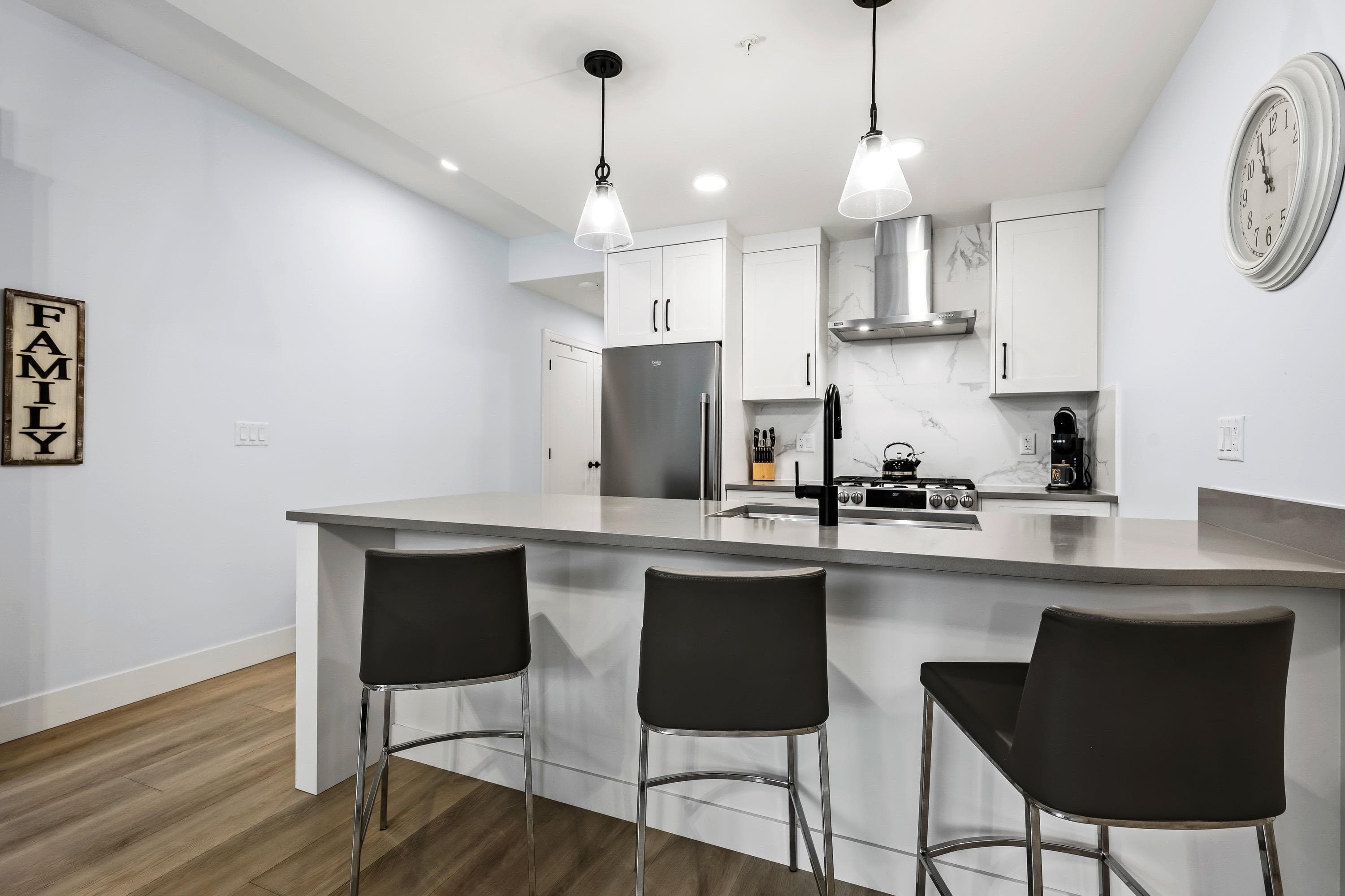608 - 120 Esplanade Avenue, Harrison Hot Springs, V0M 1K0 — photo 4